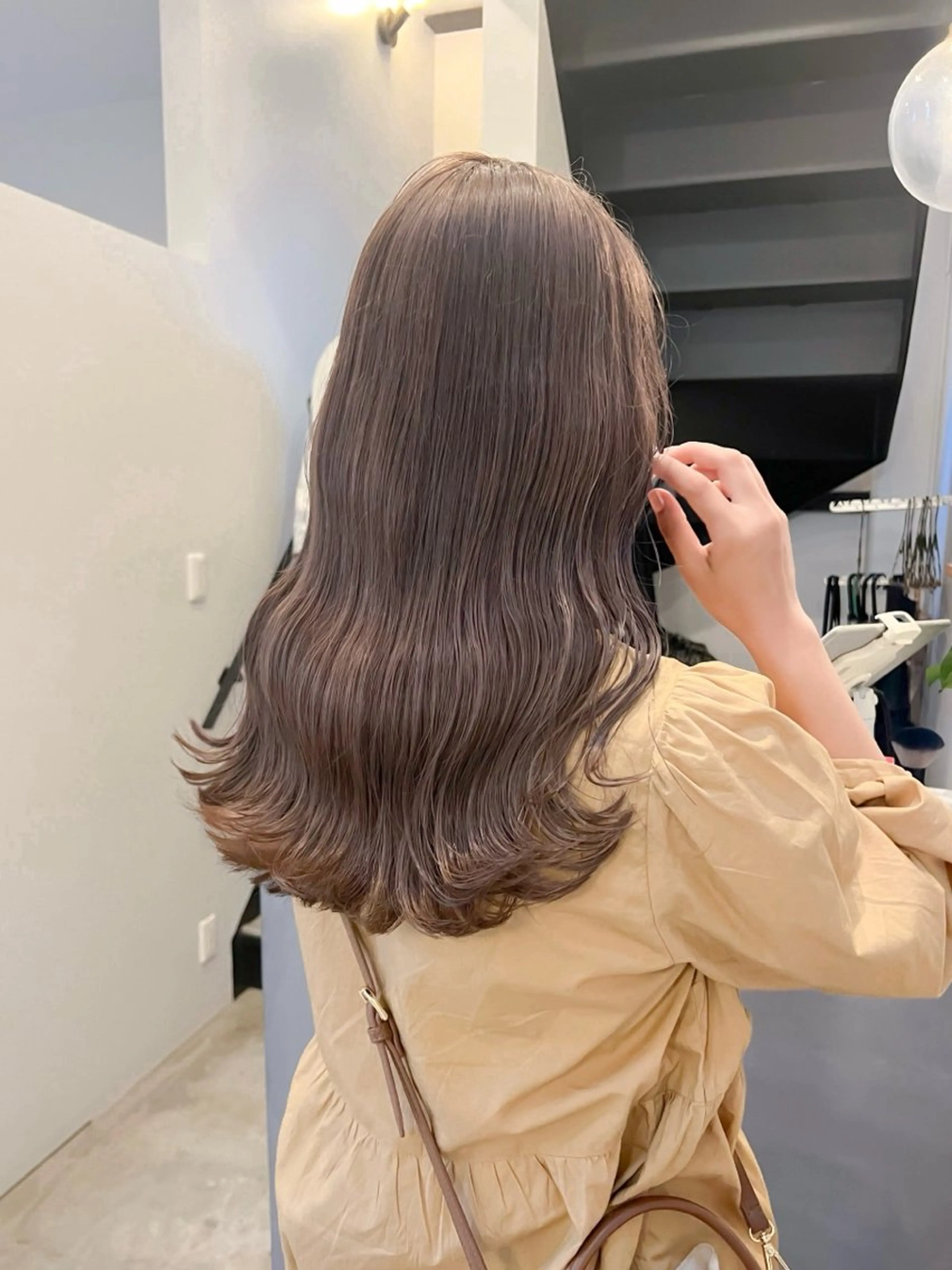 カラー 新貝楓🌀 透明感カラーのヘアスタイル