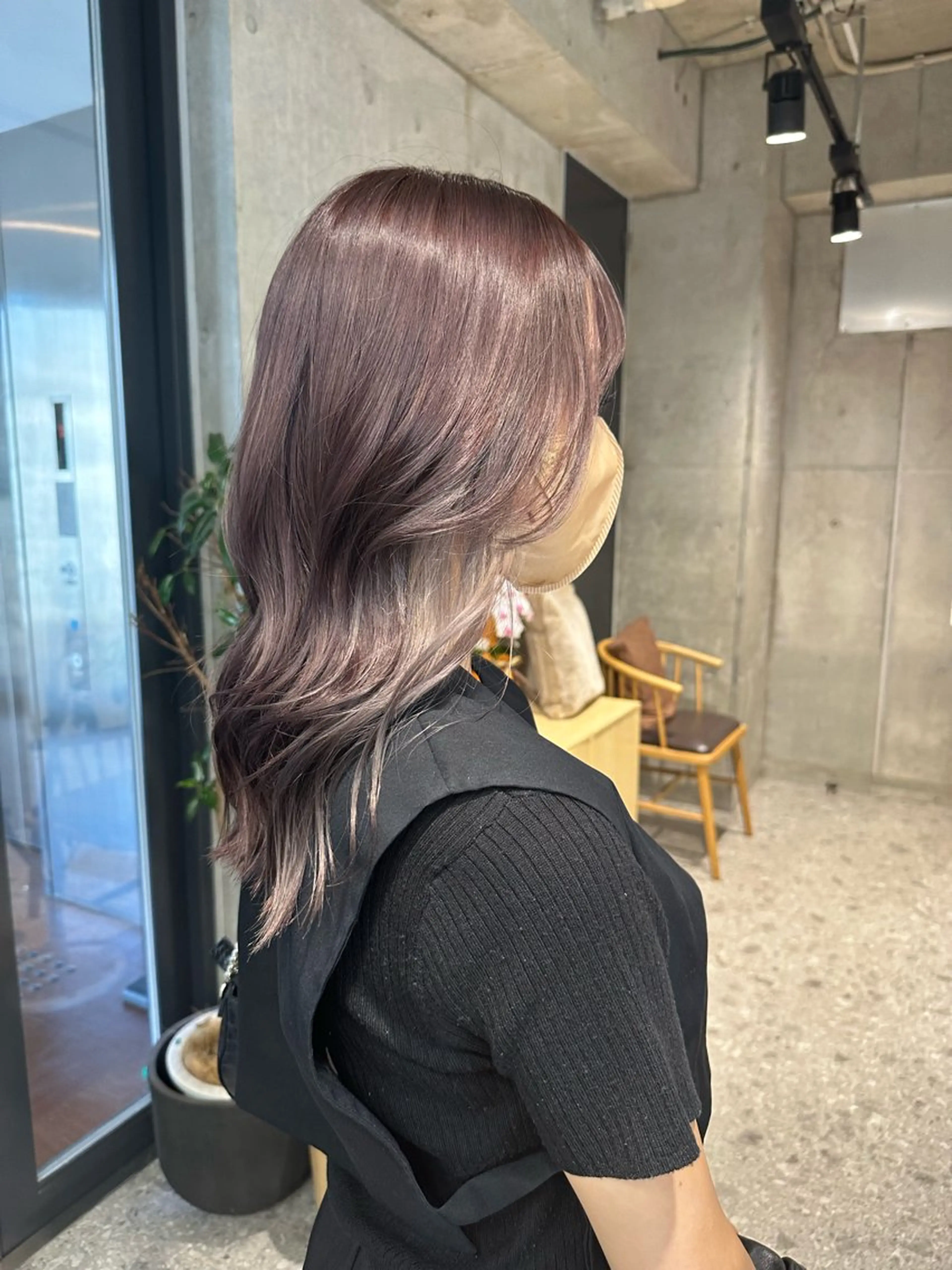 ミディアム ︎🤎W color MIYU‎🤎のヘアスタイル