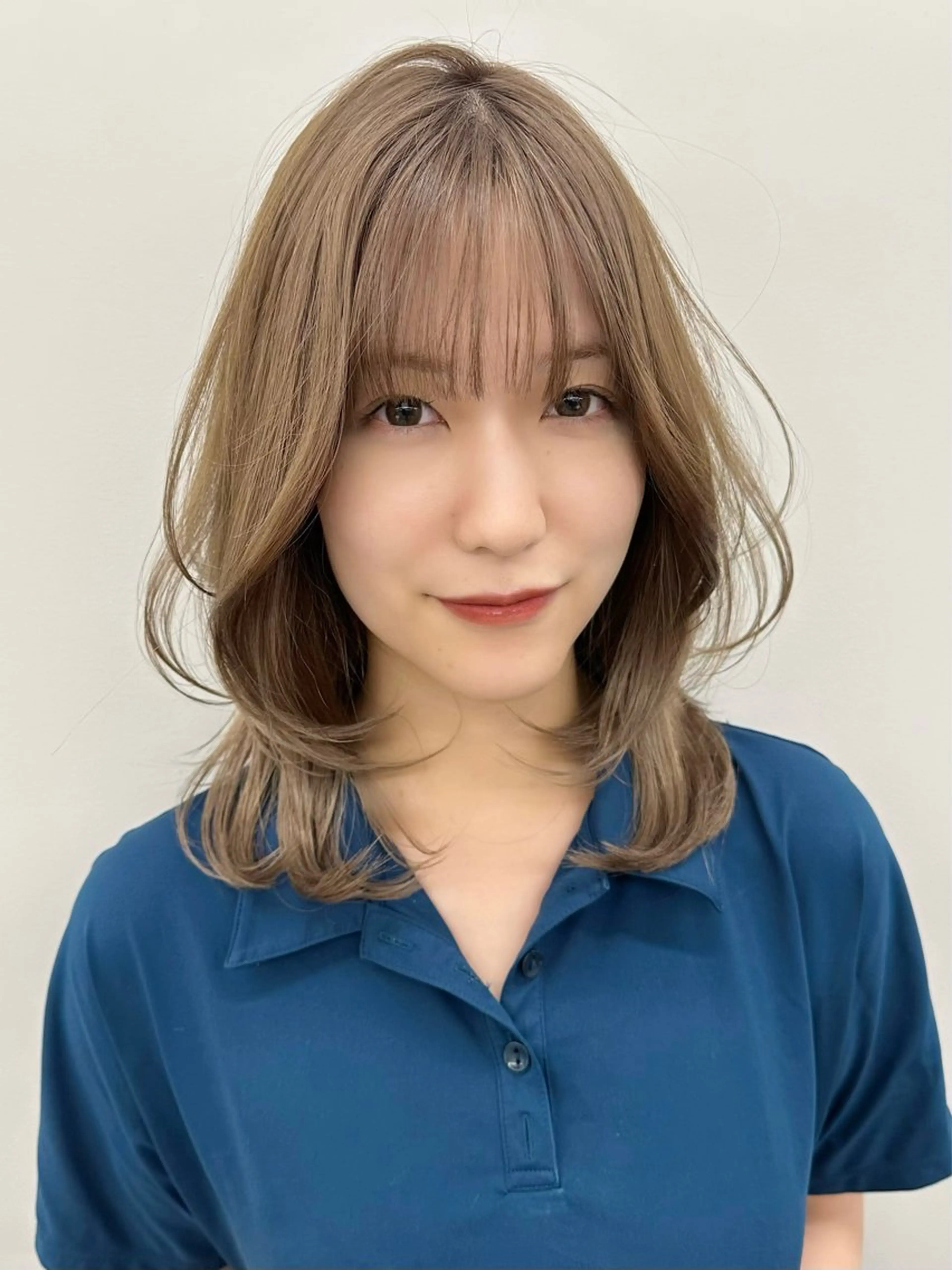 ミディアム カラー バレイヤージュ ハイライトカラー ハイライト レイヤーカット 当日予約可能です！ 宜しくお願いします！のヘアスタイル