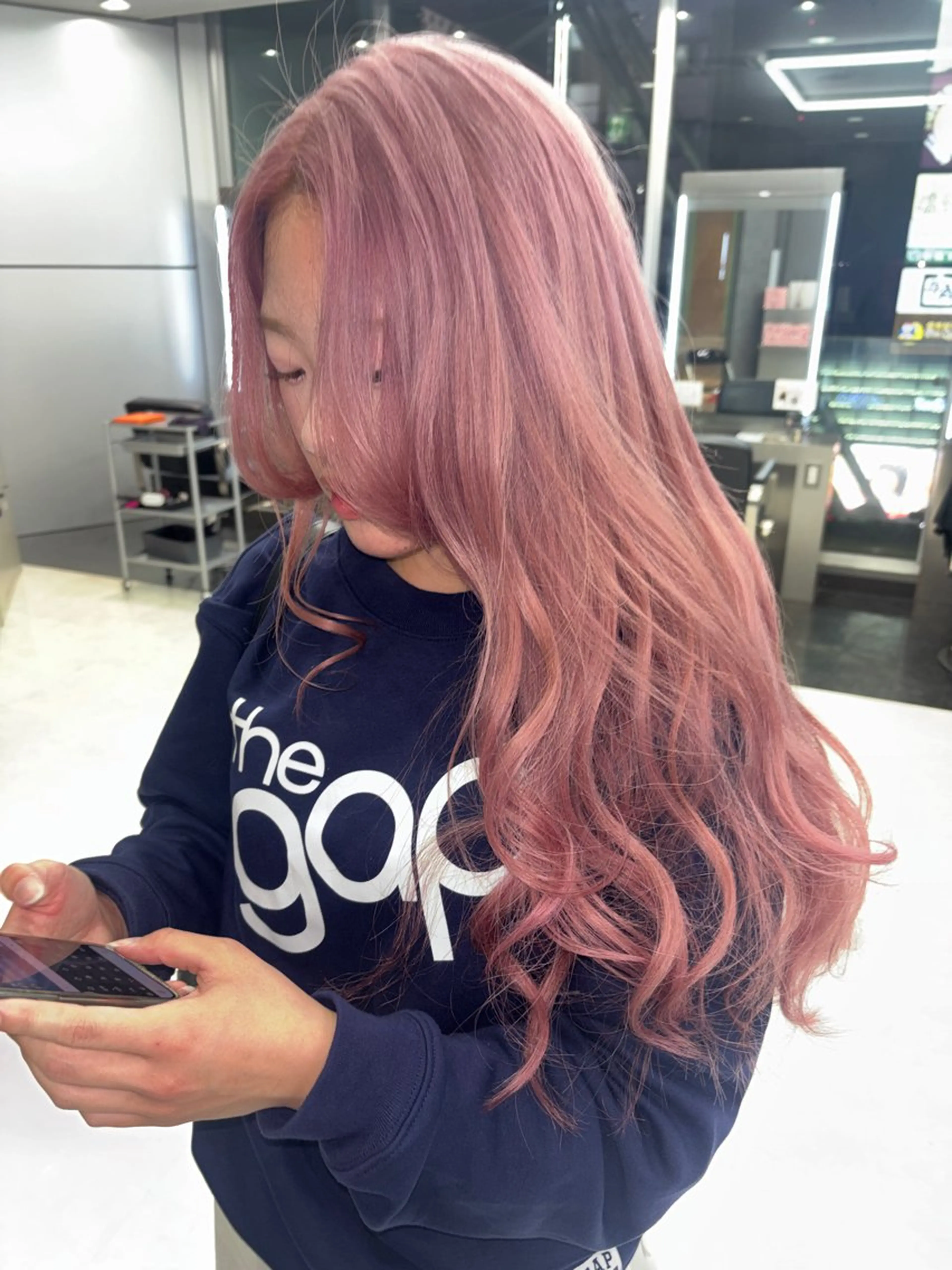 ロング カラー ヘアアレンジ ヘアカラー トリートメント ヘアセット ミルクティー/ピンク カラー/ みう🎀のヘアスタイル