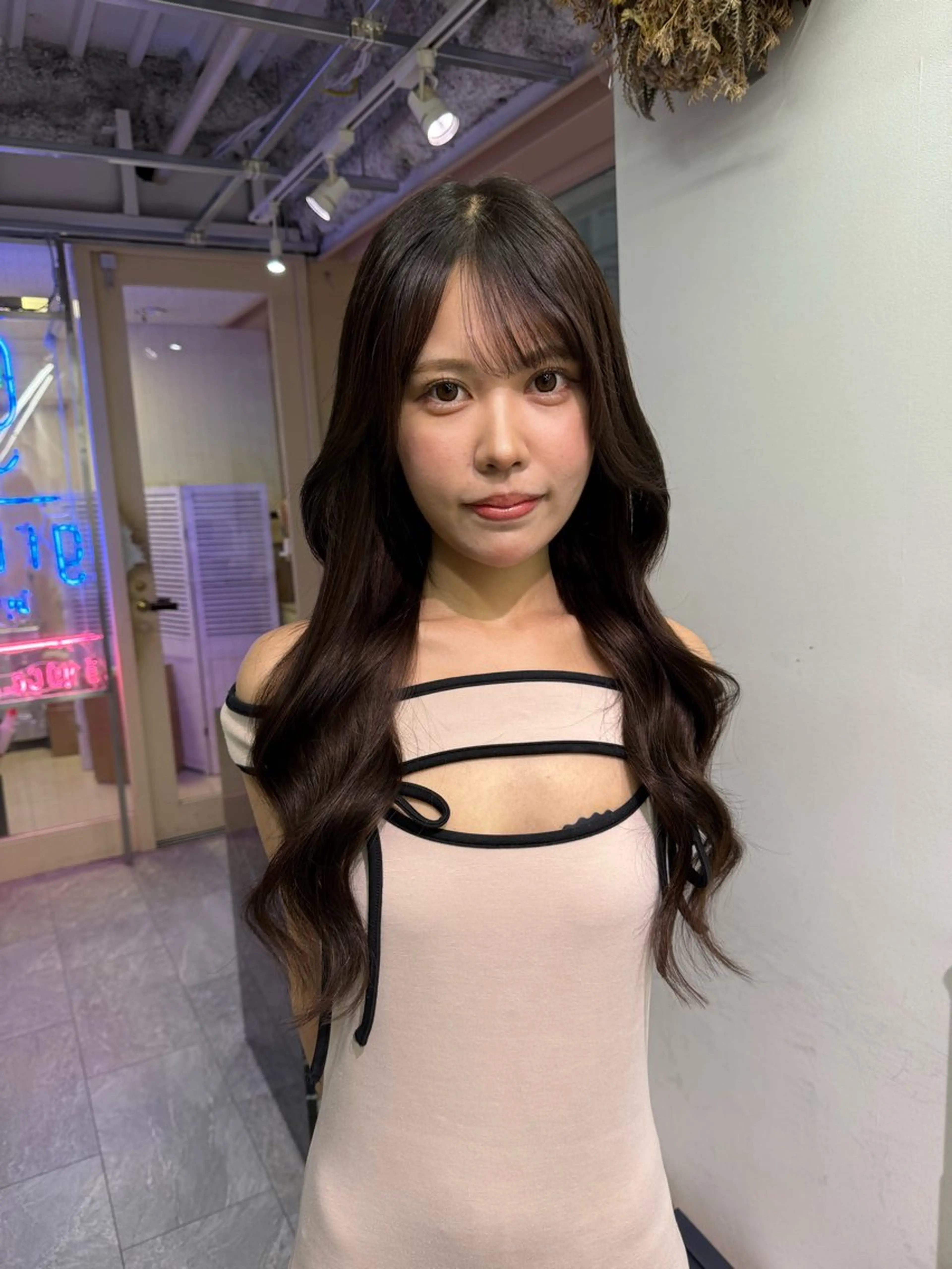 ロング プルエクステ エクステ ロング ヘアカラー エクステ とも🏆プルエクステ /髪質改善🏆渋谷のヘアスタイル