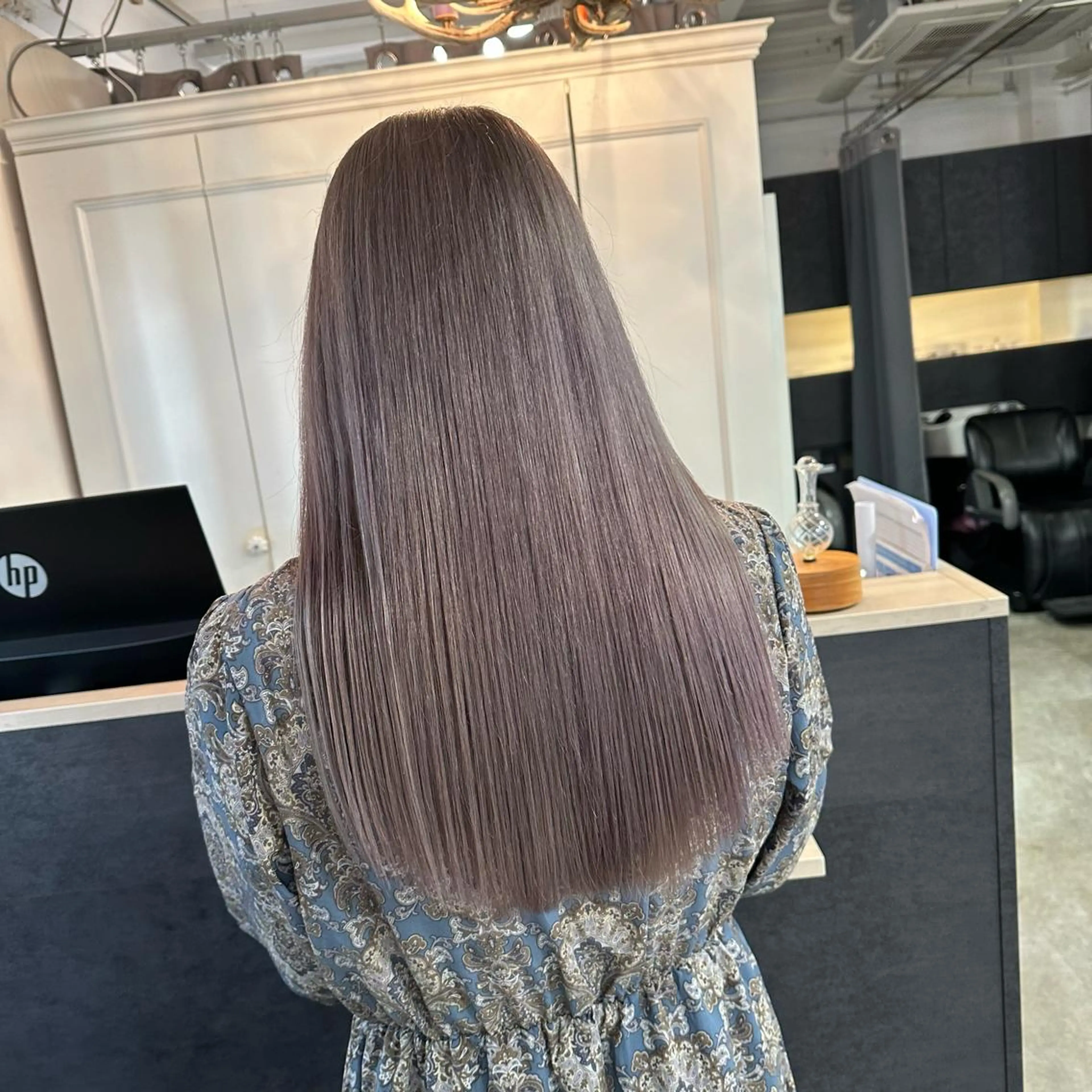 カット+ケアブリーチカラー+髪質改善トリートメントの写真