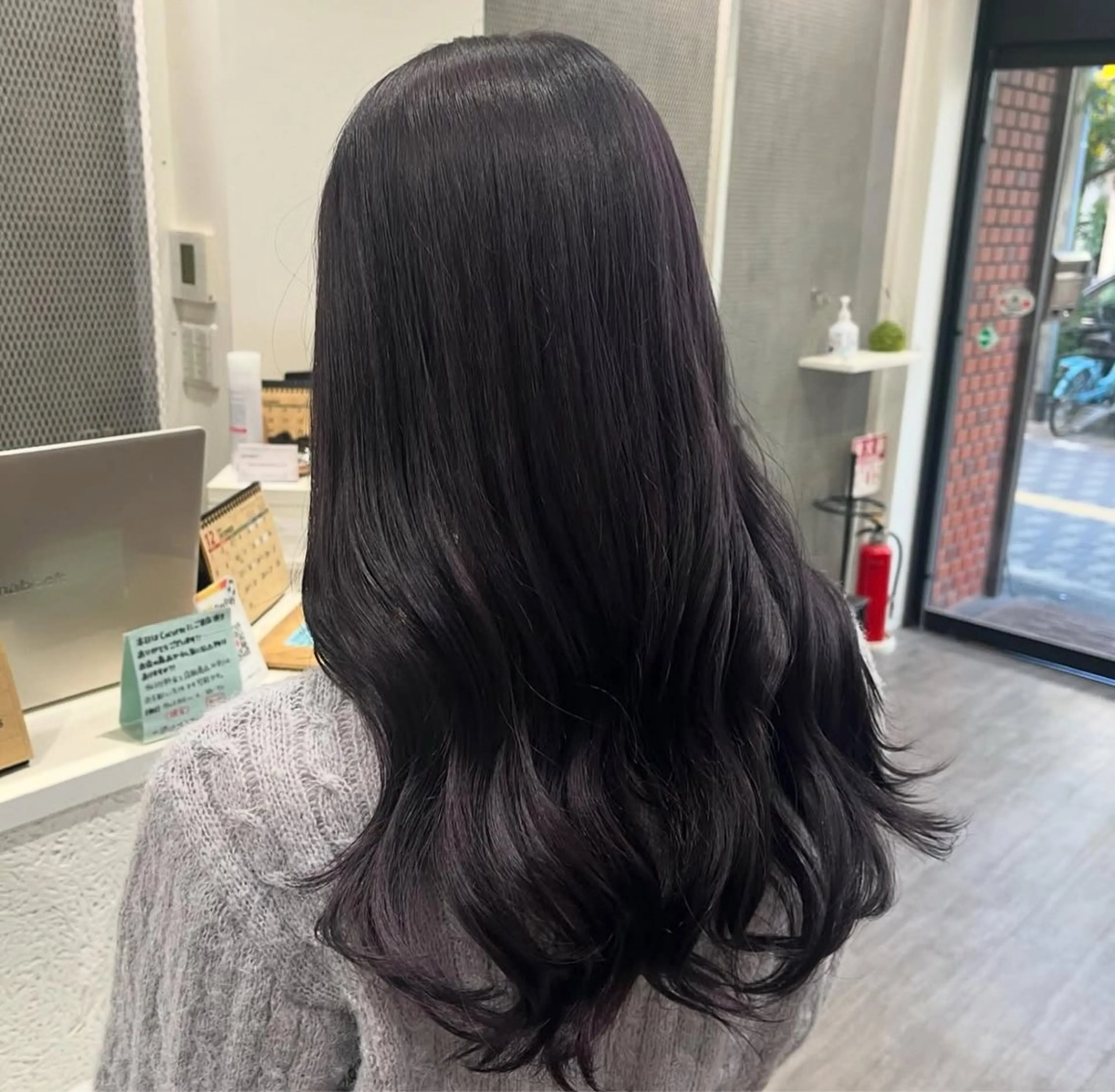 ロング カラー 生尾 虹水のヘアスタイル