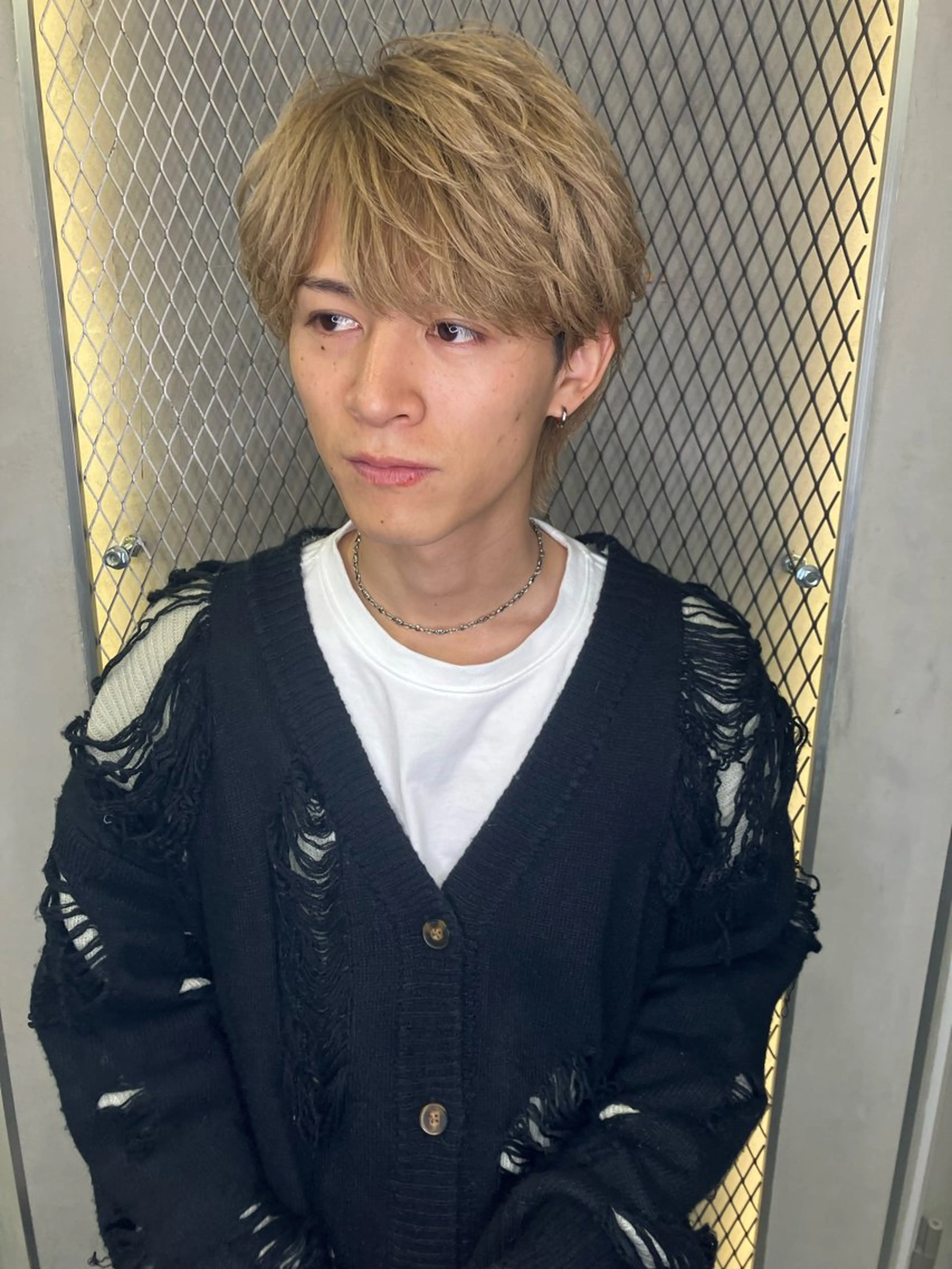 メンズカット➕ダブルカラー(ブリーチ1回)➕トリートメント✂️の写真