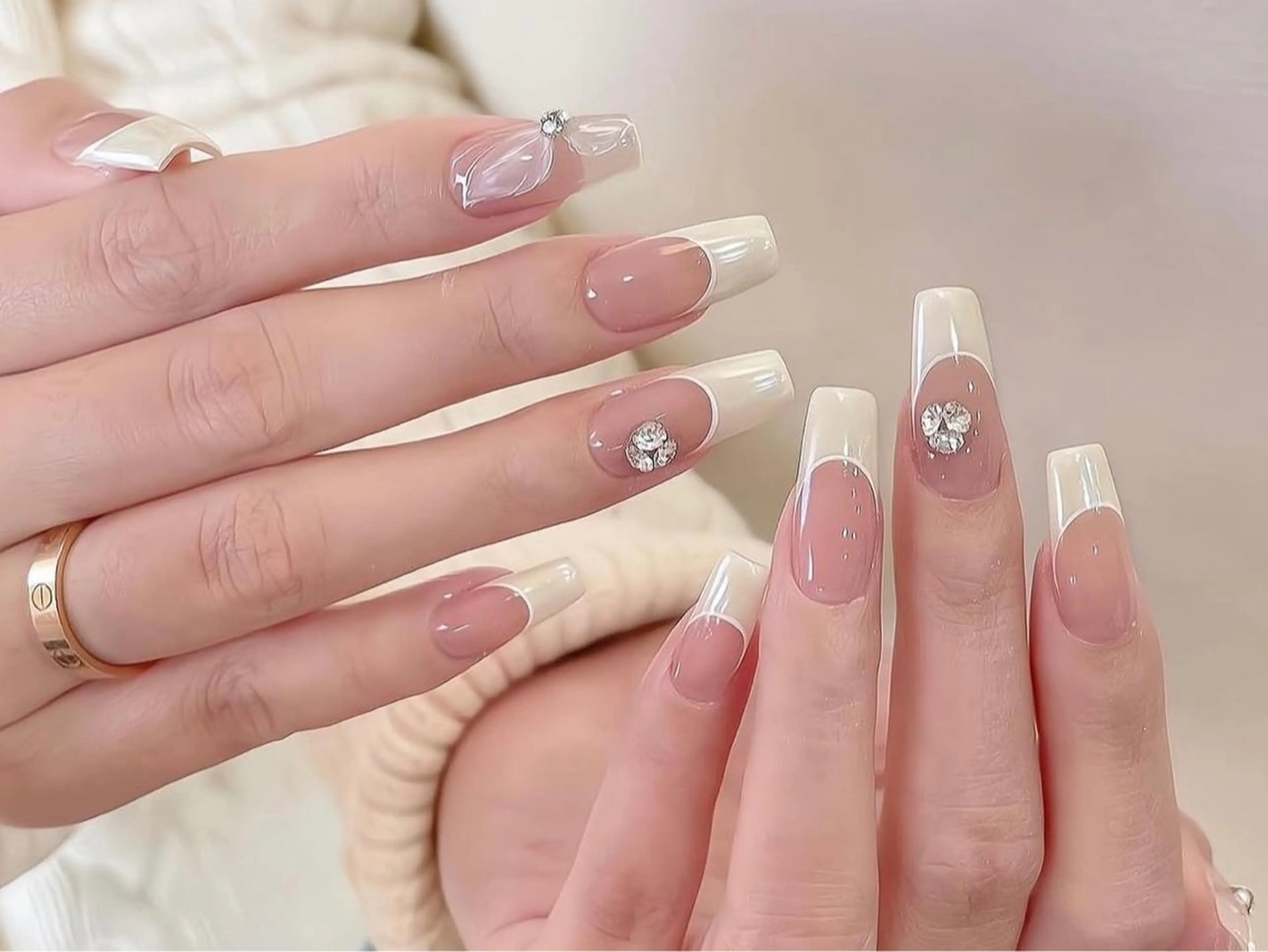 ネイル ハンドネイル ハンドケア Nova Nail Salonのネイルデザイン
