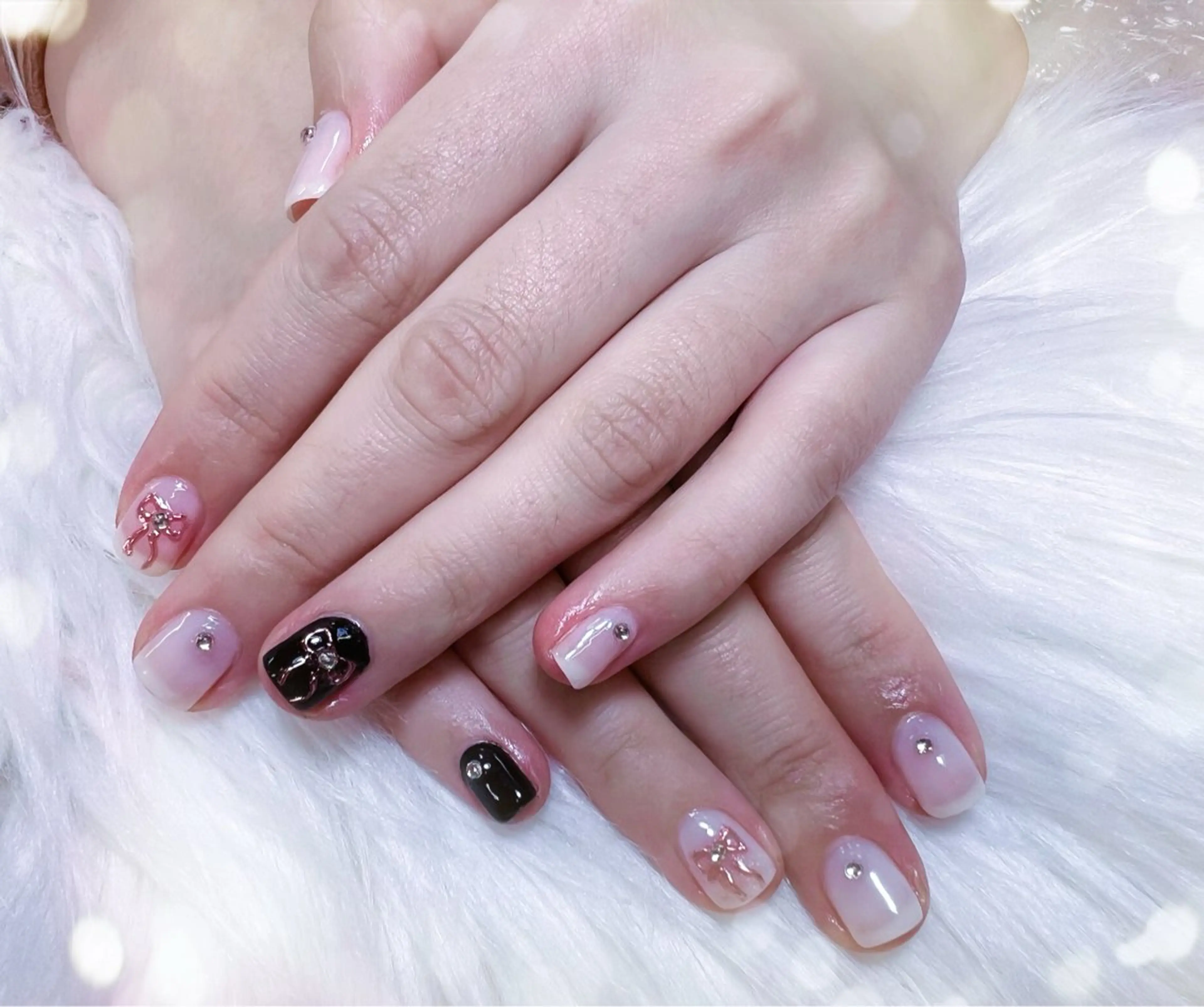 ネイル 持ち込み 佐藤 依娜のネイルデザイン