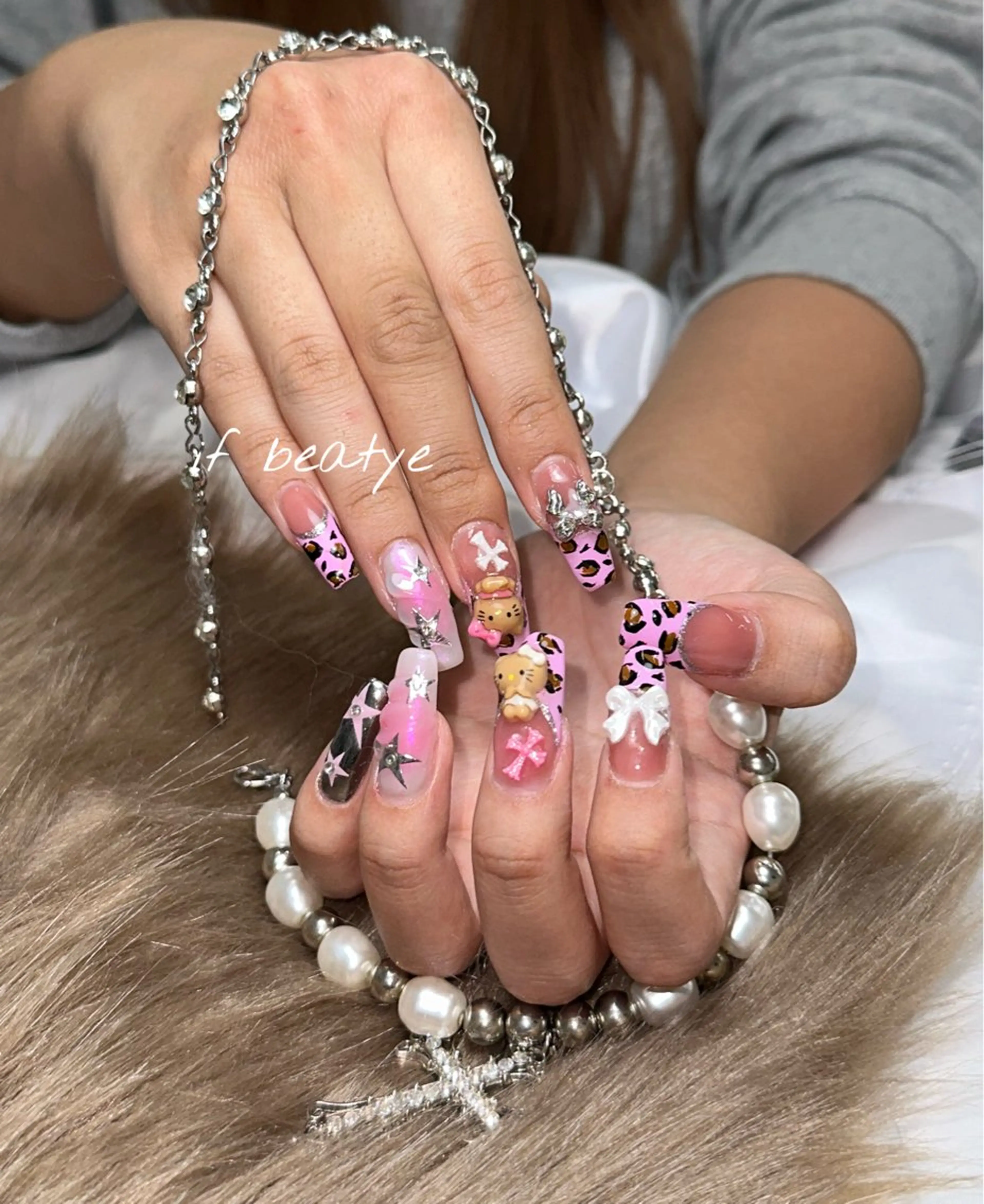 ネイル アートネイル ジェルネイル グラデーション パラジェル ワンホンネイル ハンドネイル if Hair＆Nail Salon所属・IKA /海外ネイル /個性派/ワンホンのネイルデザイン