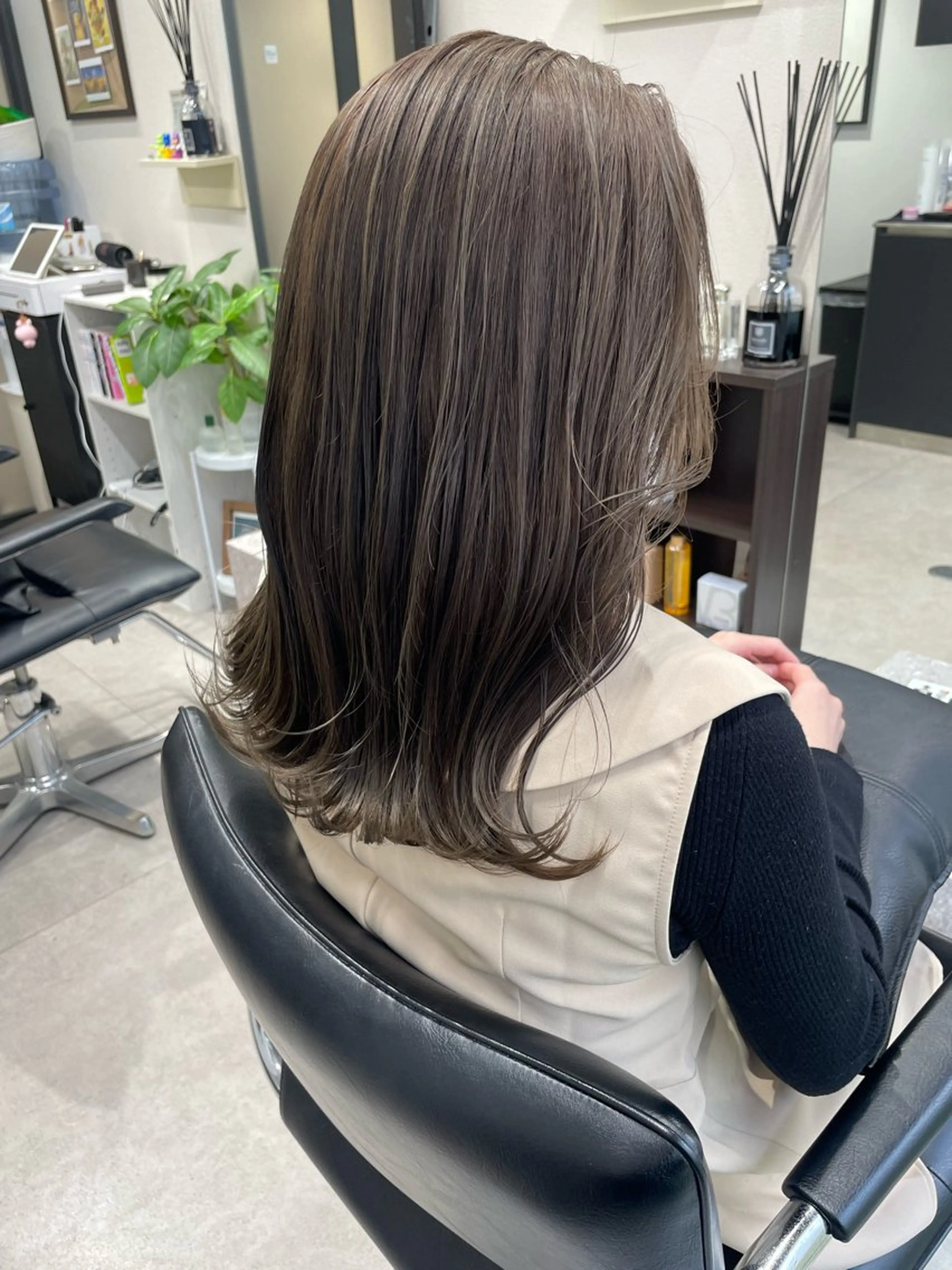 セミロング カラー カット ヘアカラー トリートメント 髪質改善will hairdesignのヘアスタイル