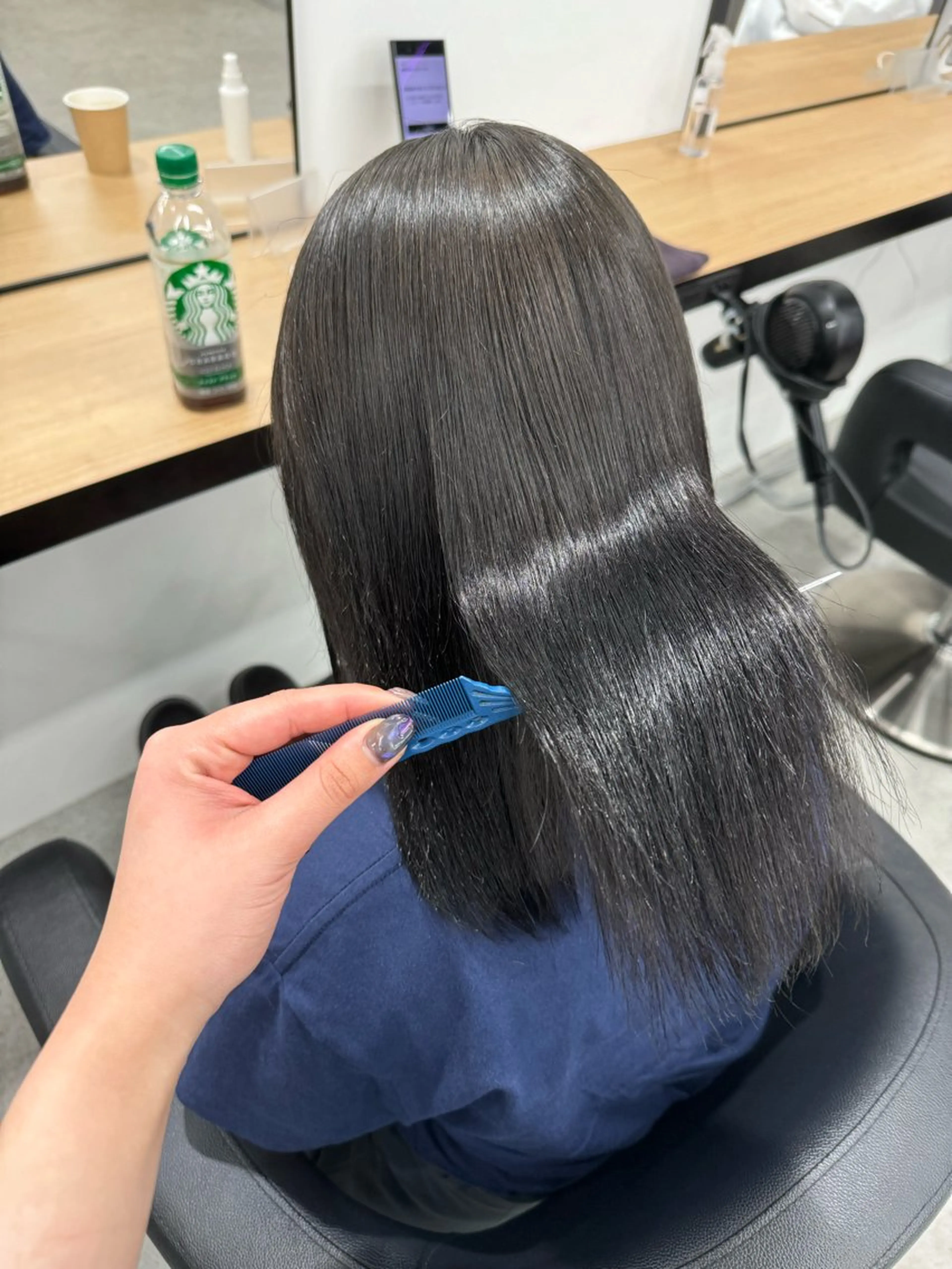 ロング カラー カット ヘアカラー 暗髪🩶ラベンダー/ ブルー/ユウナ🤍のヘアスタイル
