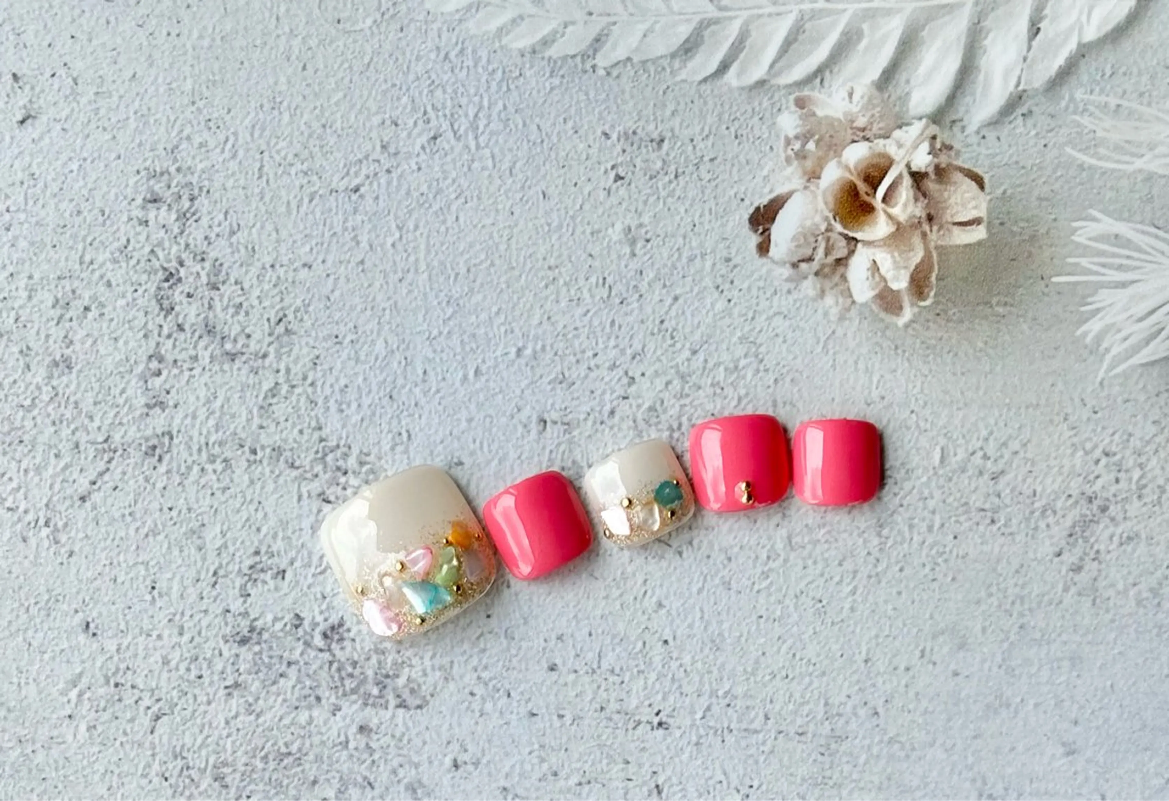 ネイル フットネイル ジェルネイル フットネイル sari nailのネイルデザイン