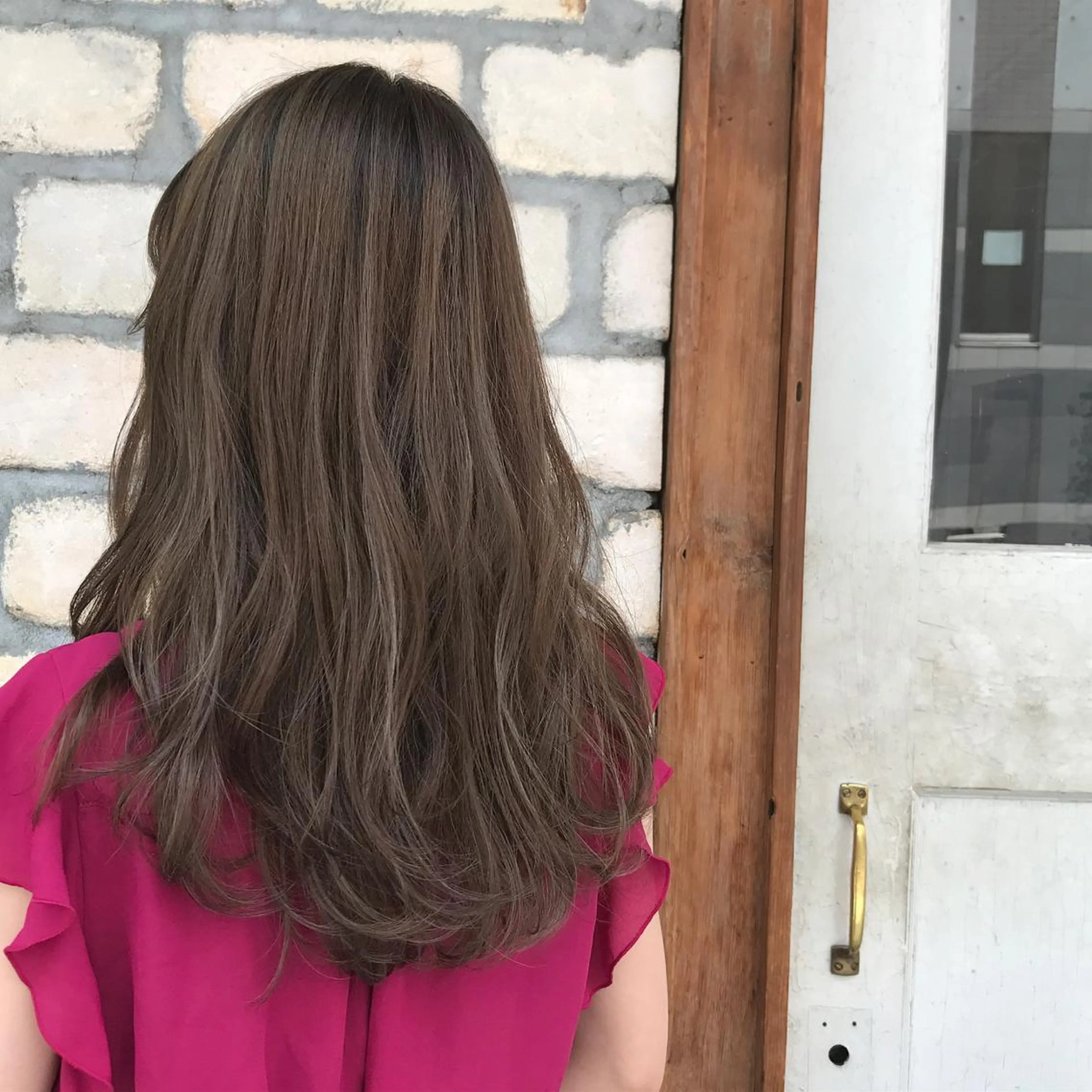 ロング カラー ベージュカラー ハイライトカラー ハイライト emme エミィ/立川のヘアスタイル