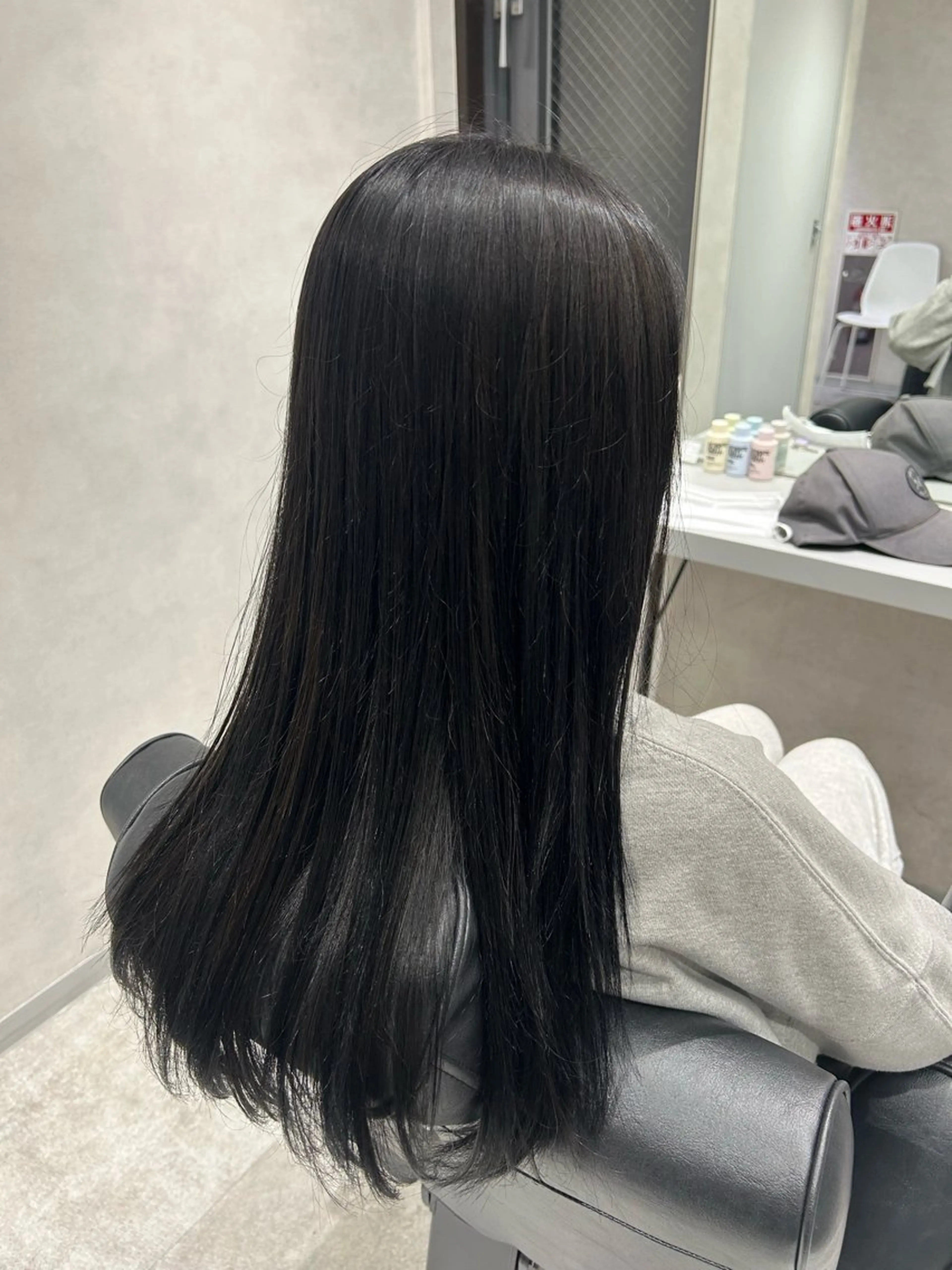 ロング カラー グレージュ 寺川留以 /カットモデル募集中のヘアスタイル