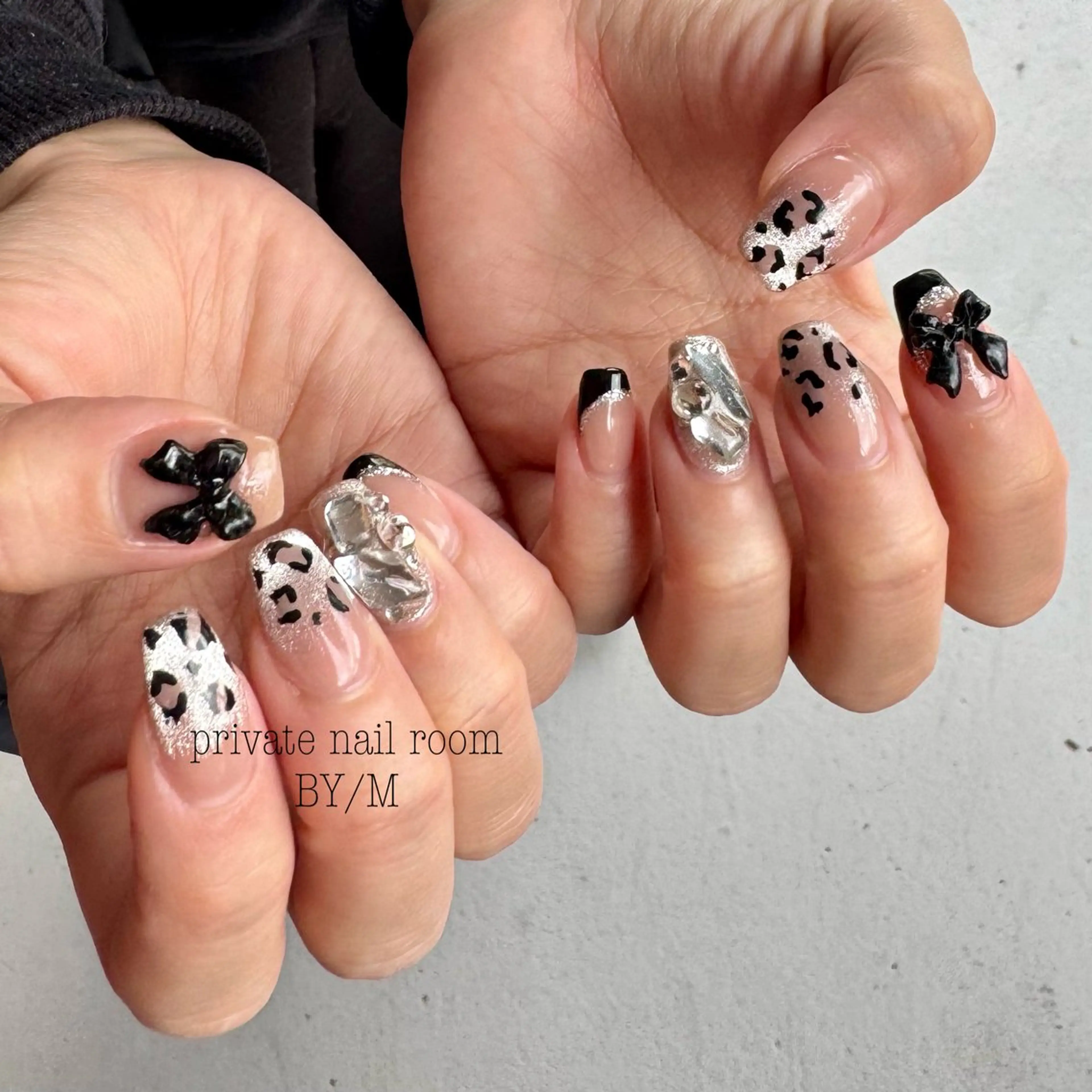 ネイル アニマル柄 フレンチネイル 持ち込み リボン ハンドネイル BY / Mのネイルデザイン