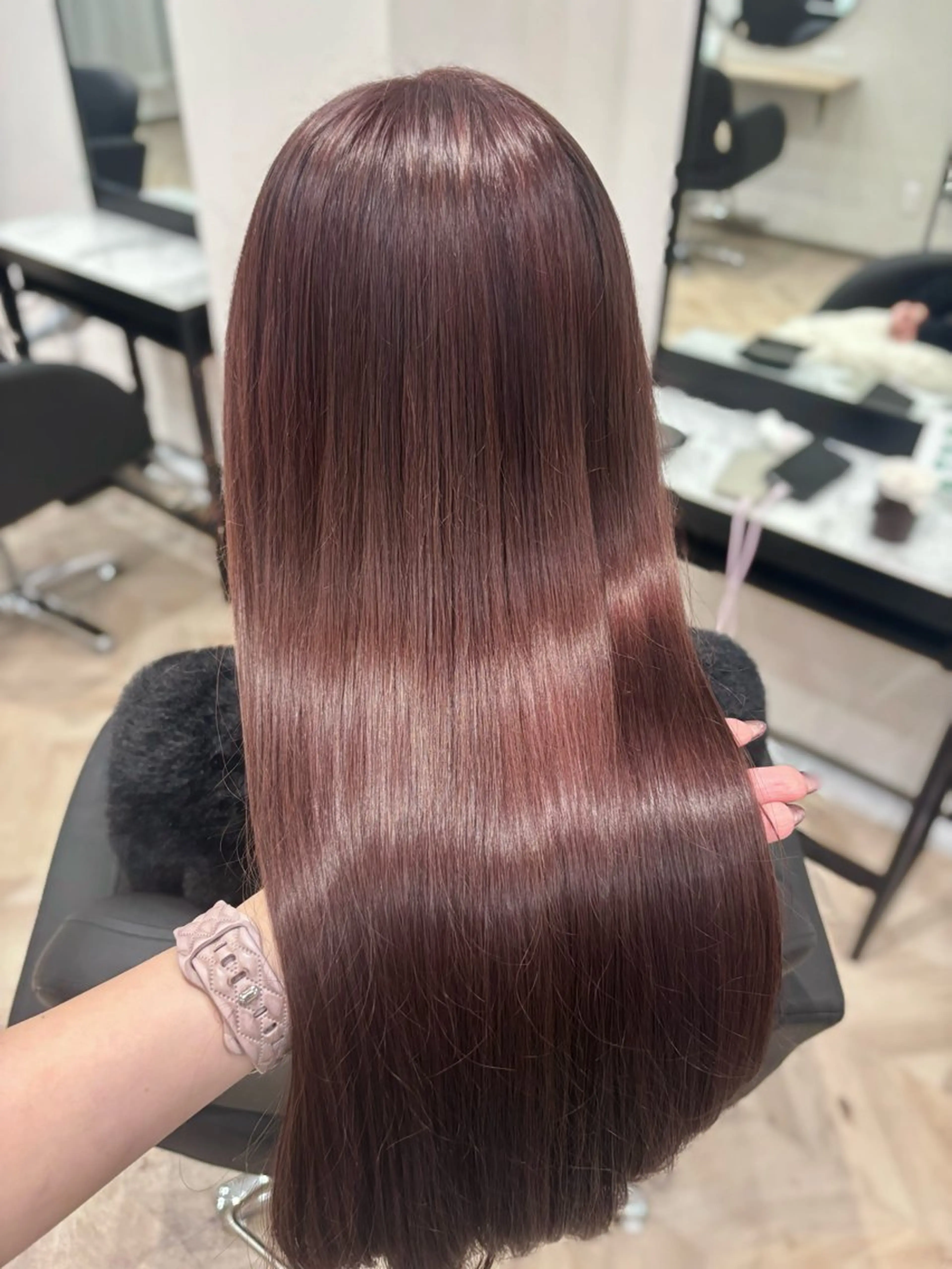 ロング カラー ブリーチ ブラウンカラー ダブルカラー ブリーチなしカラー ピンクカラー ヘアカラー 𝒎𝒐𝒆🩰 名駅/ヘアメ/暖色♡のヘアスタイル
