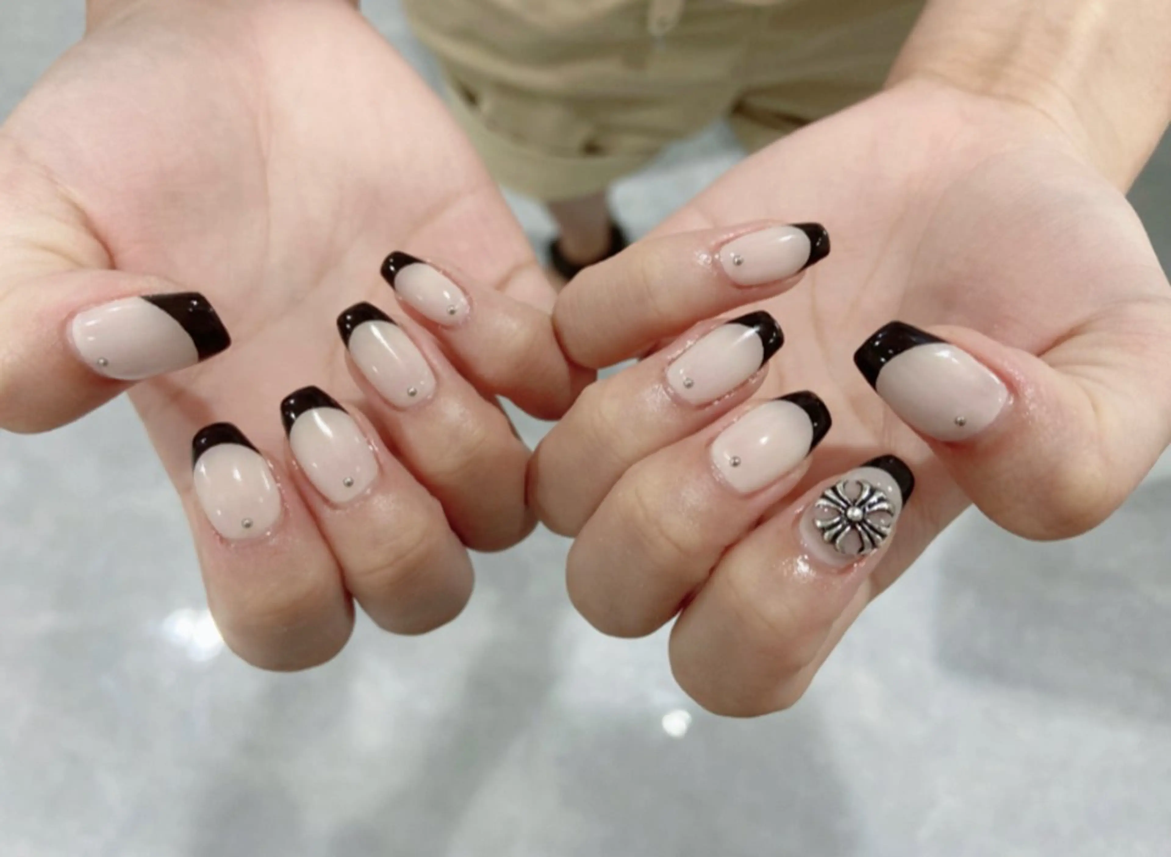 ネイル *RAIMU* HOLOGRAMのネイルデザイン