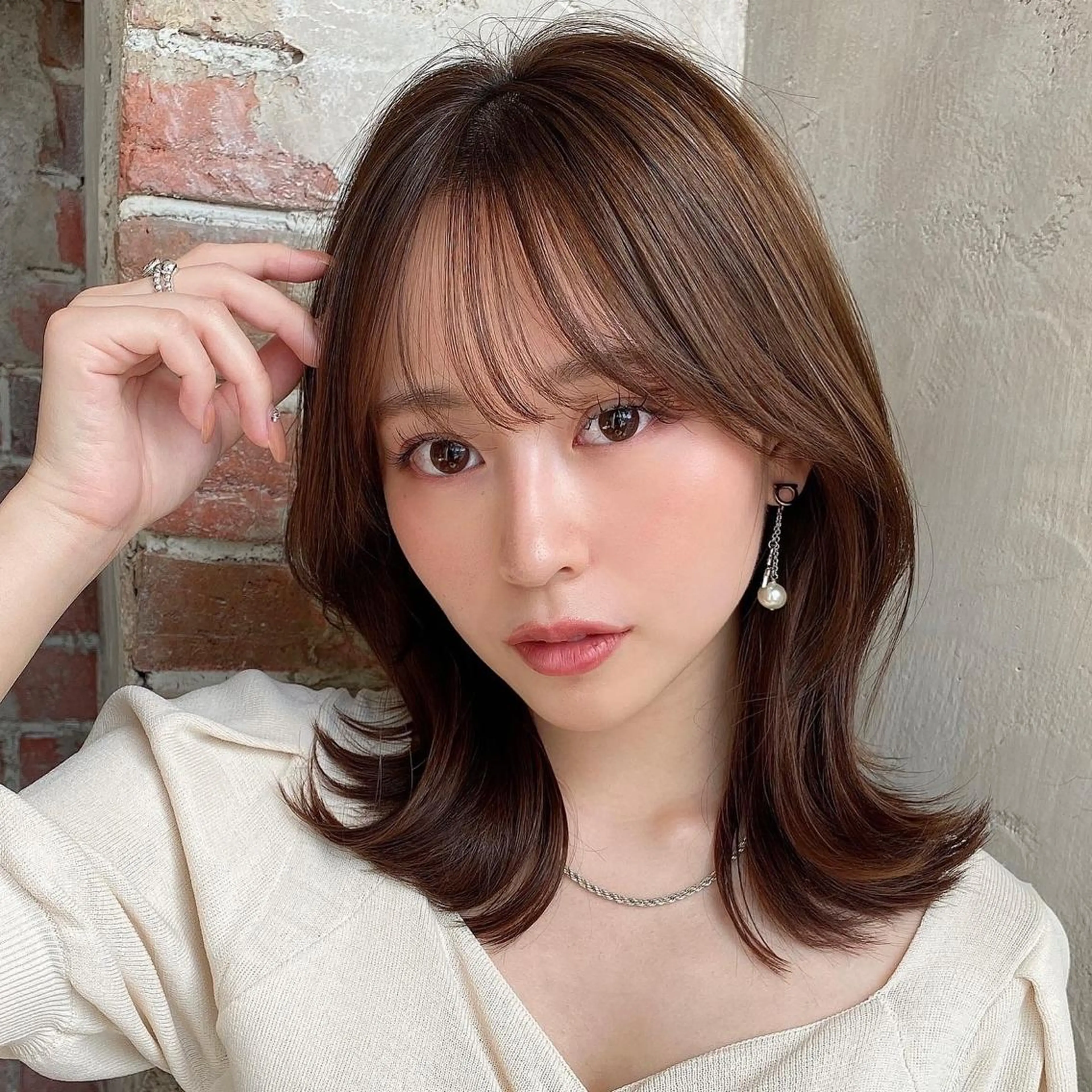 ミディアム くびれヘア 髪質改善 縮毛矯正 カット ヘアカラー トリートメント 🧡くびれヘア/前髪 顔周り🧡久原結衣のヘアスタイル