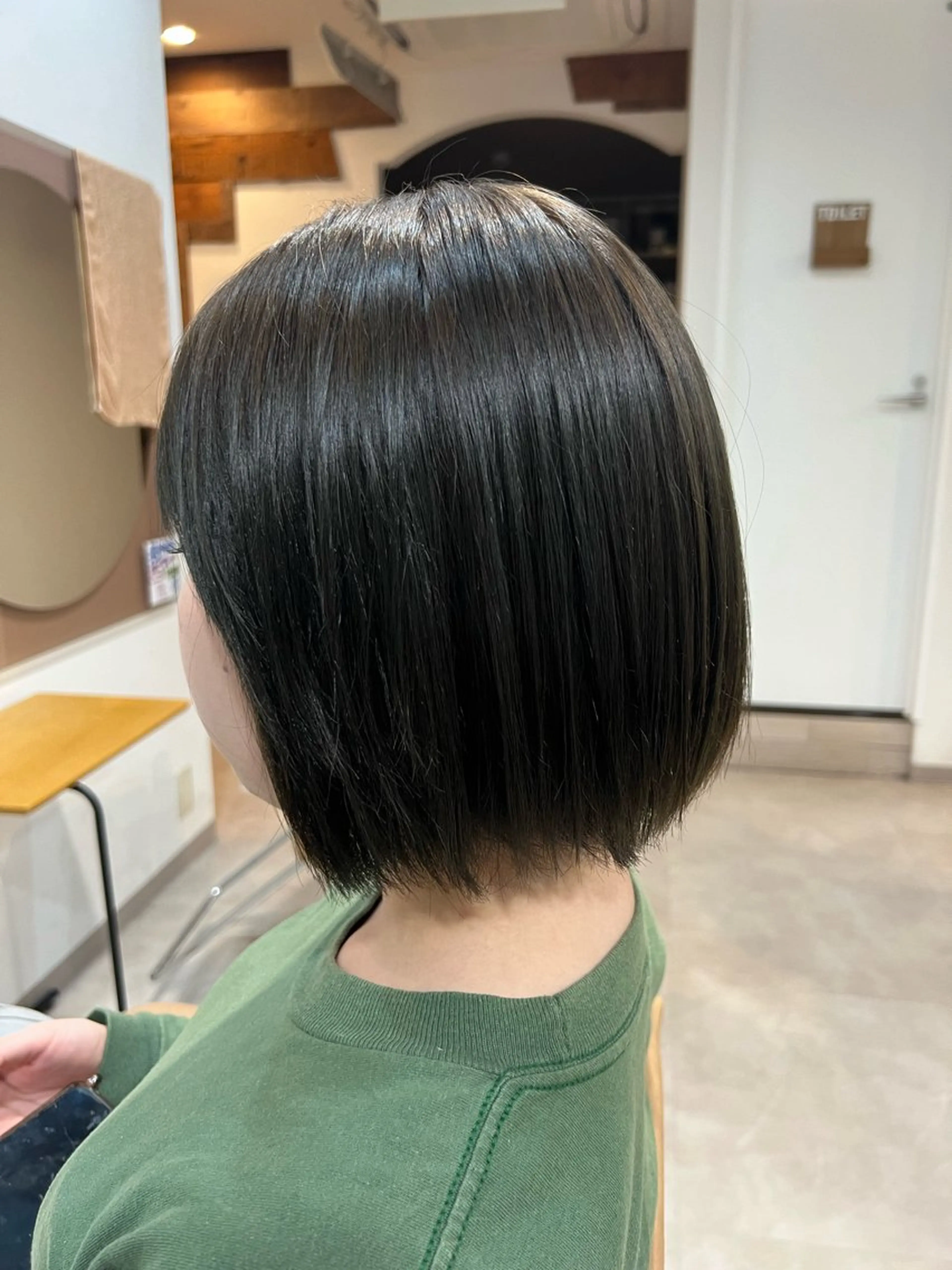 カラー グレージュ オリーブグレージュ オリーブグレー ハラダユウカ NOA三宮店のヘアスタイル