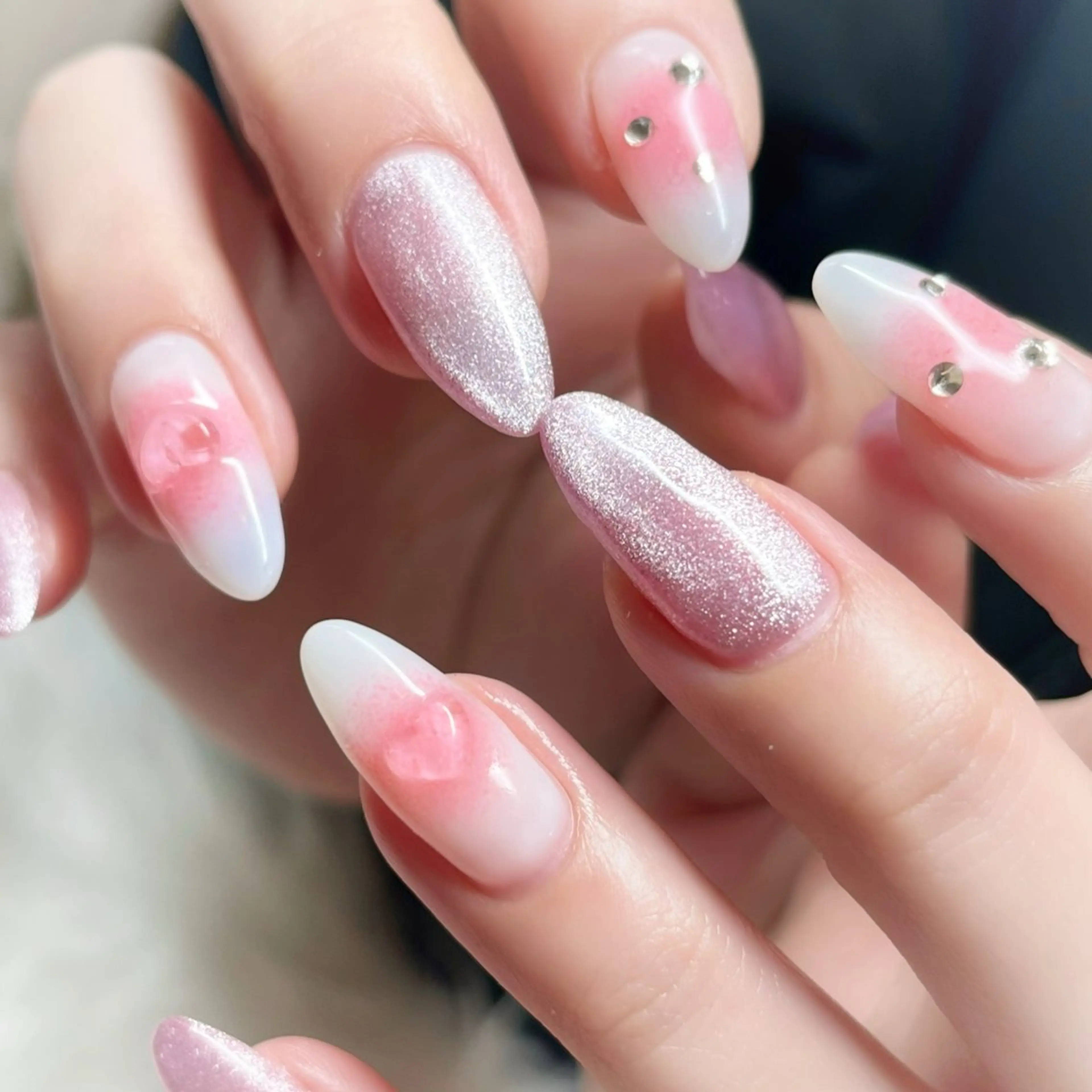 【マグネットネイル✕チークネイル/オフなし】店舗限定デザインの写真