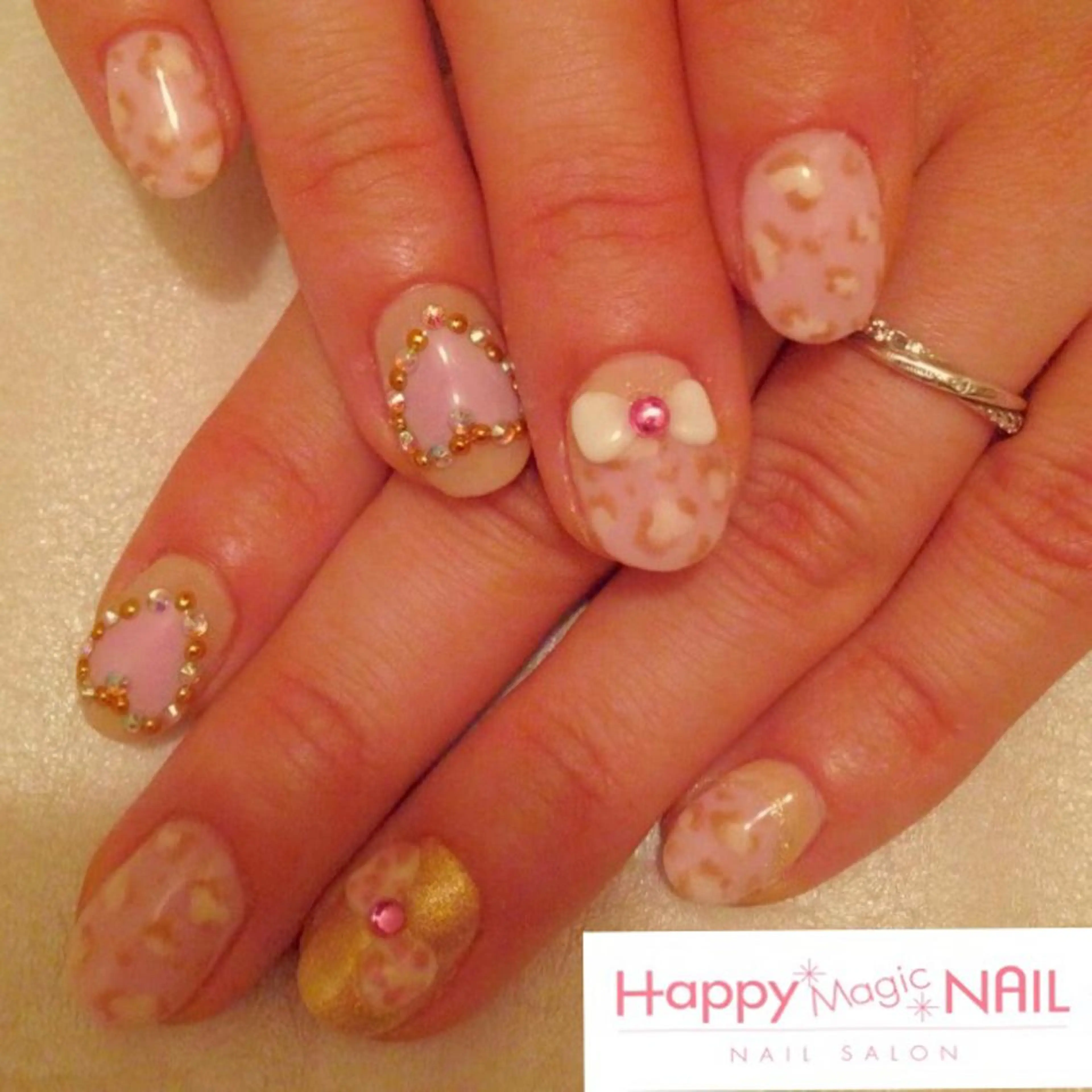 ネイル ジェルネイル HappyMagic NAILのネイルデザイン