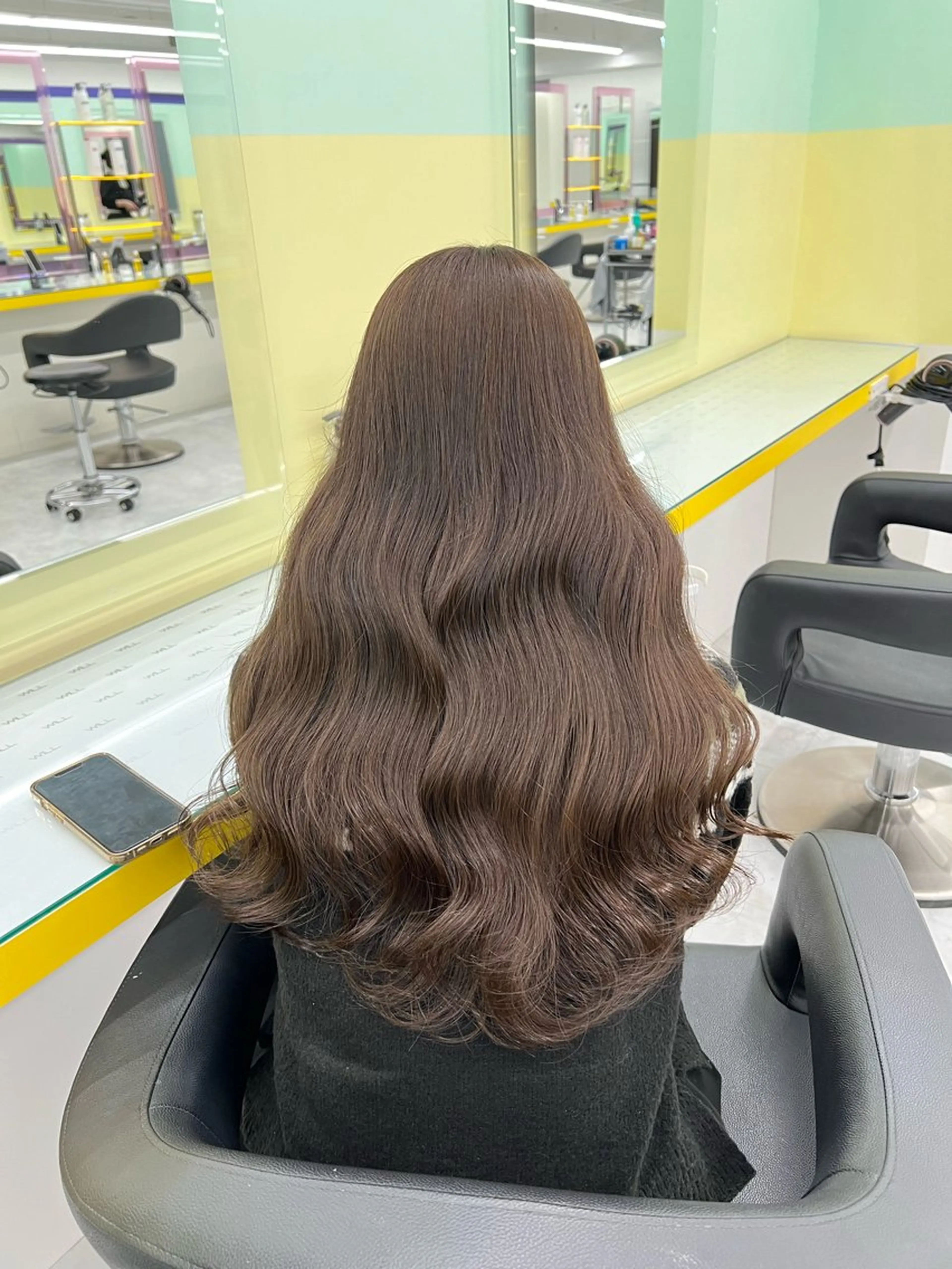 セミロング ヘアカラー トリートメント ヘッドスパ ヘアセット 💍レイヤーカット 艶髪💍亘紘輝のヘアスタイル