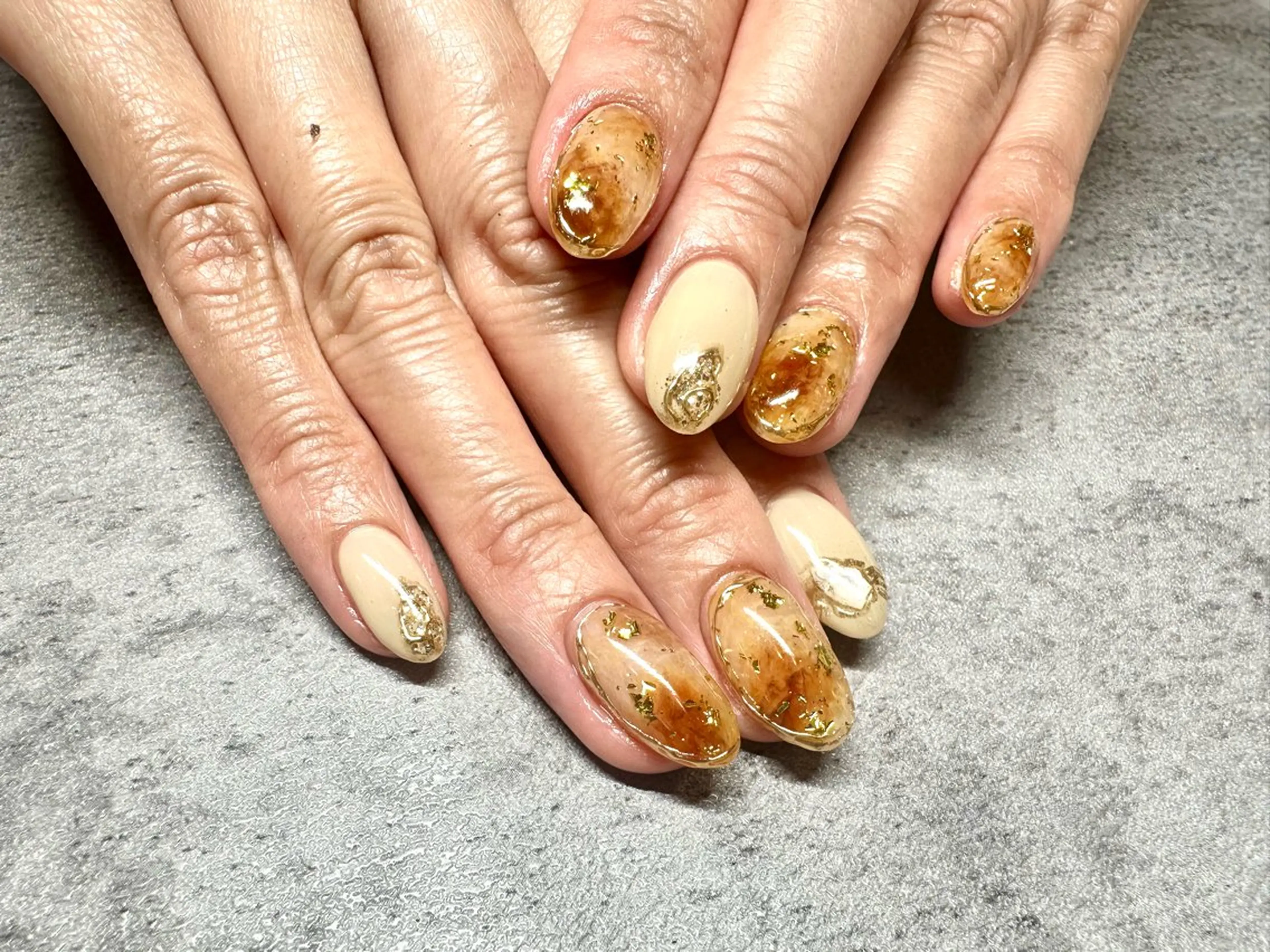 ネイル アートネイル ニュアンスネイル シンプルネイル CHARME所属・ネイルサロン CHARMEのネイルデザイン