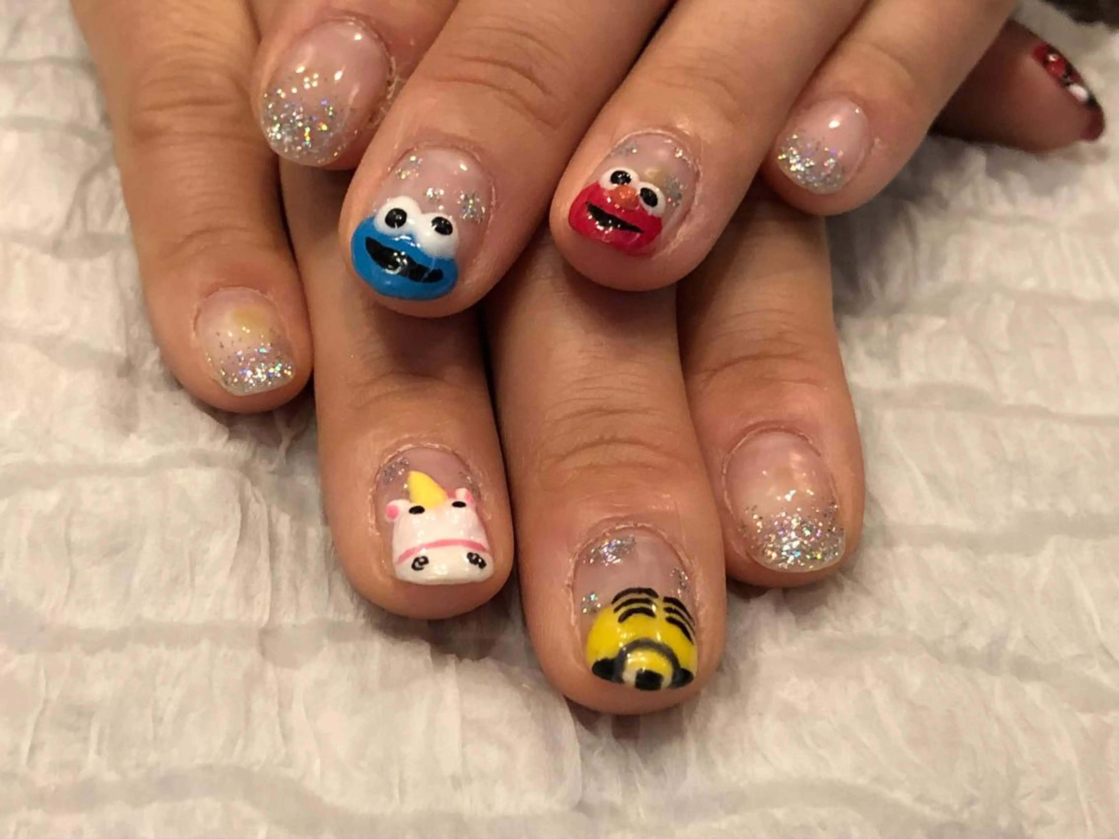 ネイル グラデーション ラメ(グリッター) ラメグラデーション ハンドネイル eyelash＆nail オクタビアス所属・オクタ ビアスのマツエク・マツパデザイン