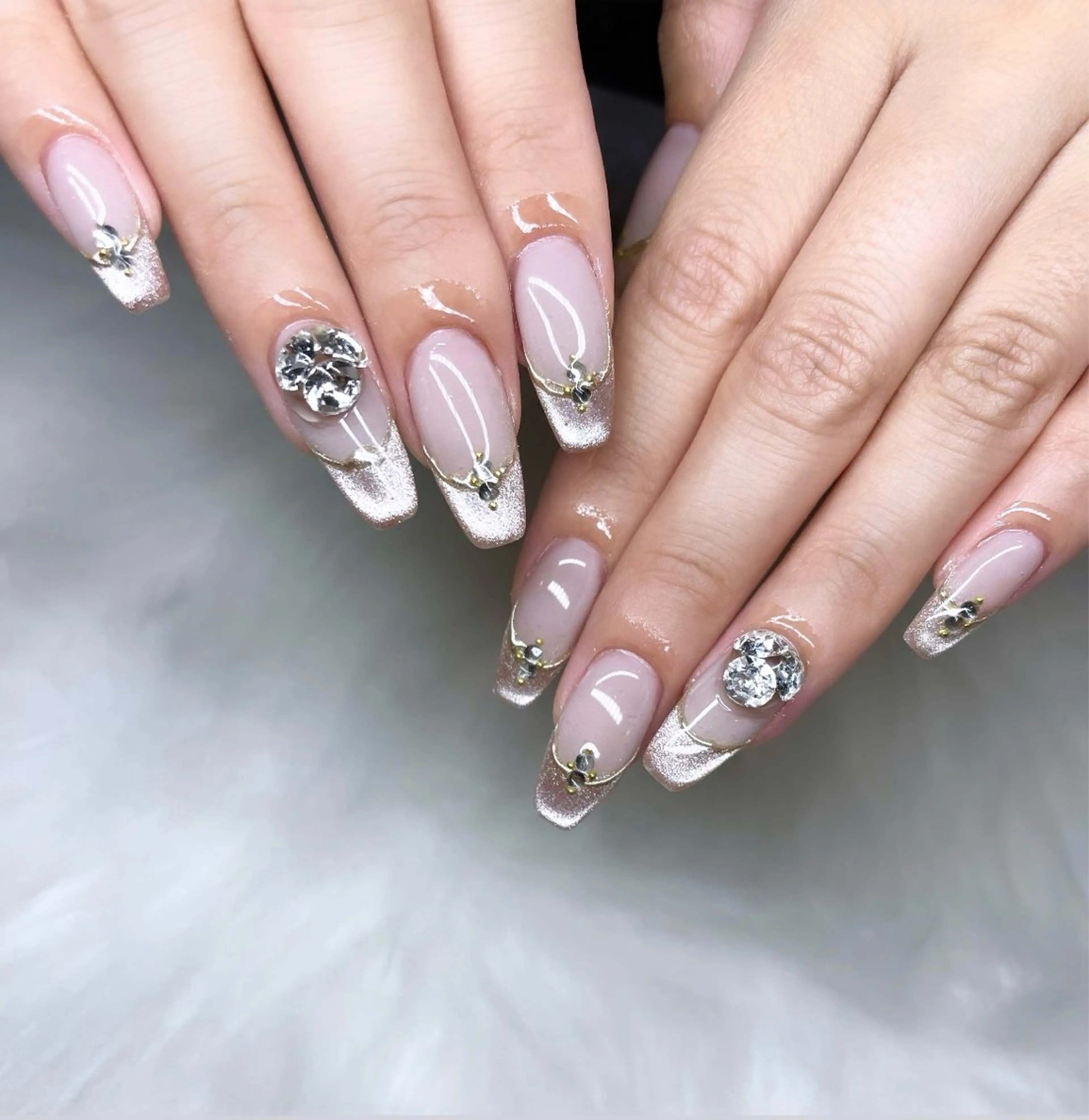 ネイル 成人式 フットネイル フレンチネイル ジェルネイル 韓国ネイル nail salon fee（フィー）のネイルデザイン