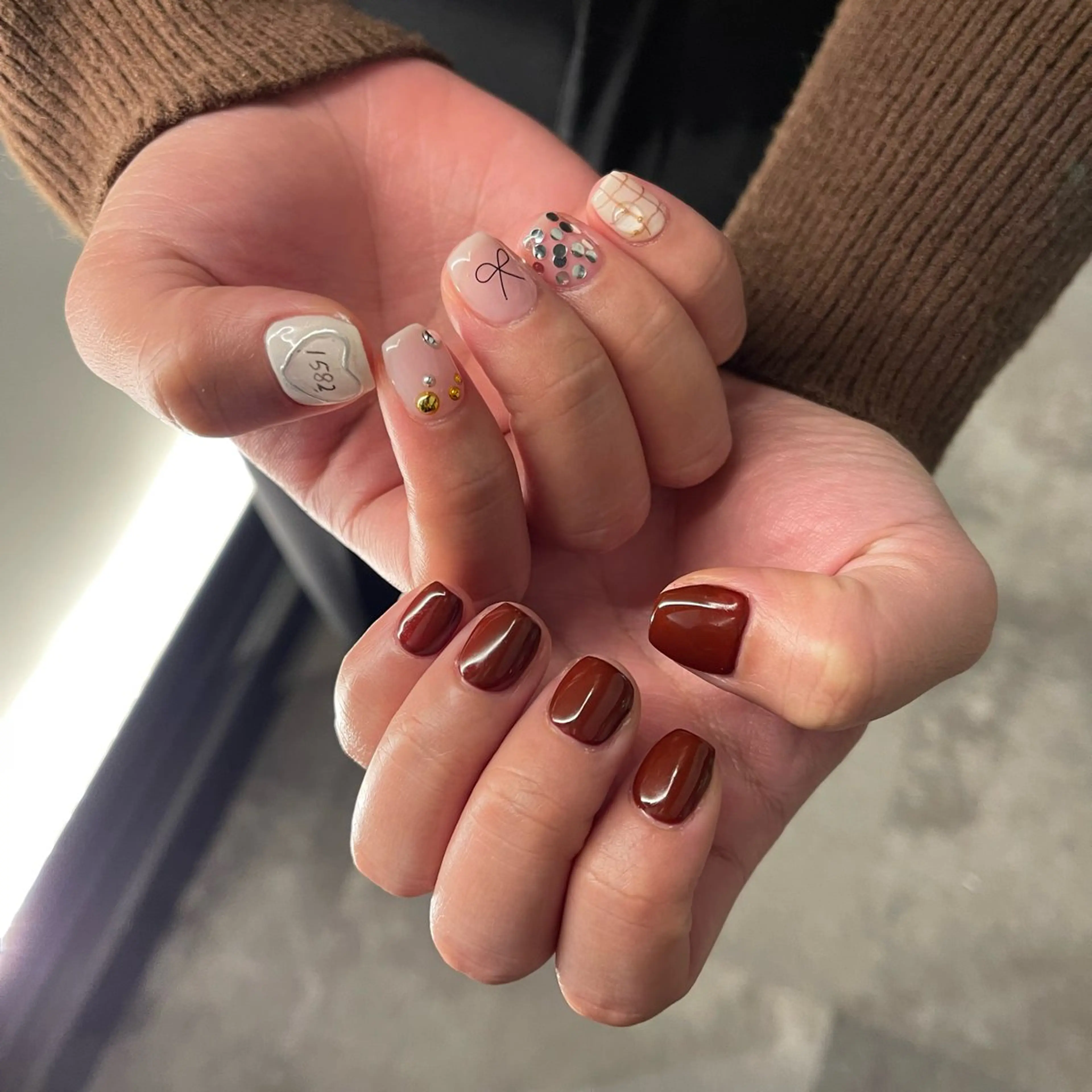 ネイル ハンドネイル chihiro 🗽のネイルデザイン