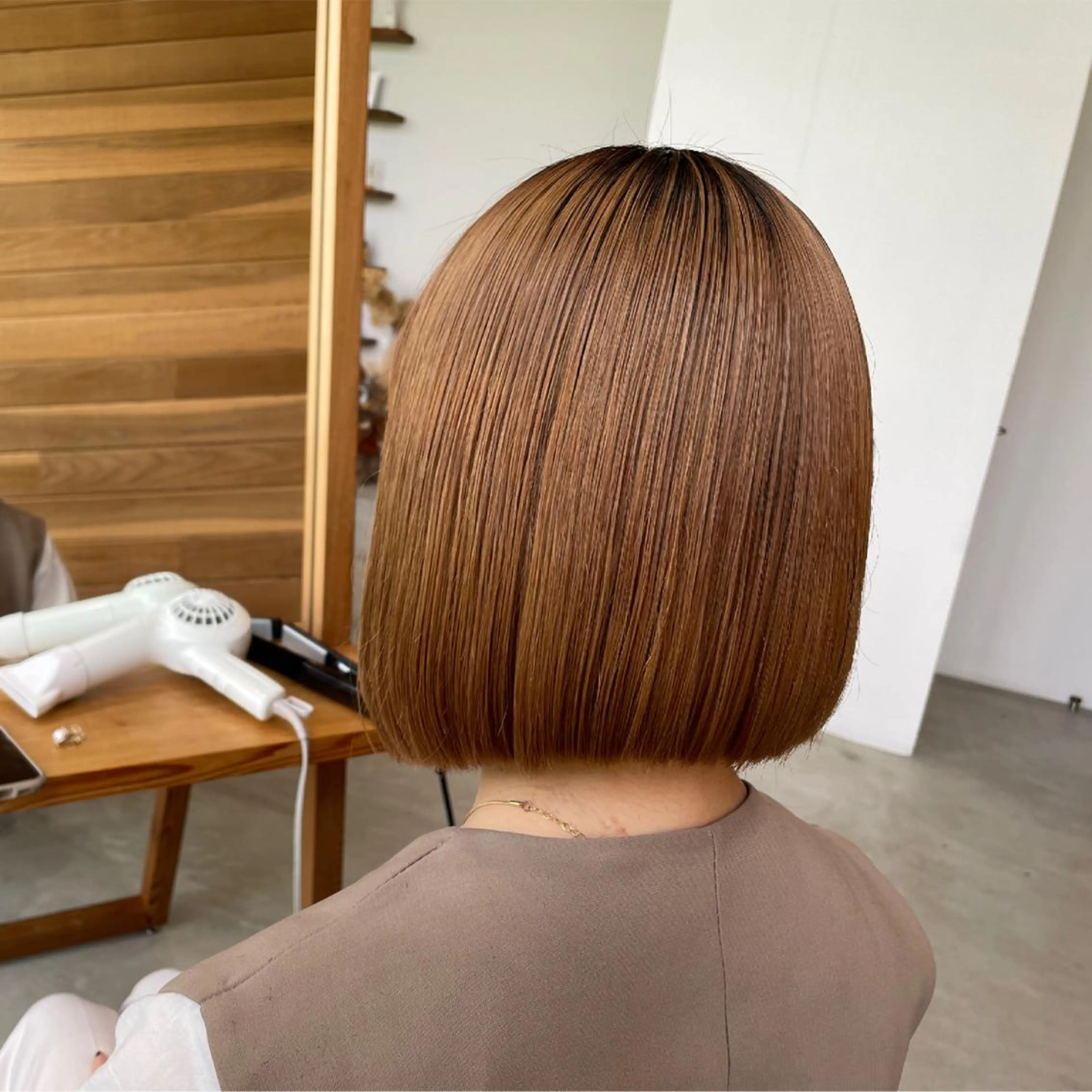 ミディアム カット SOU所属・ふるかわ れなのヘアスタイル