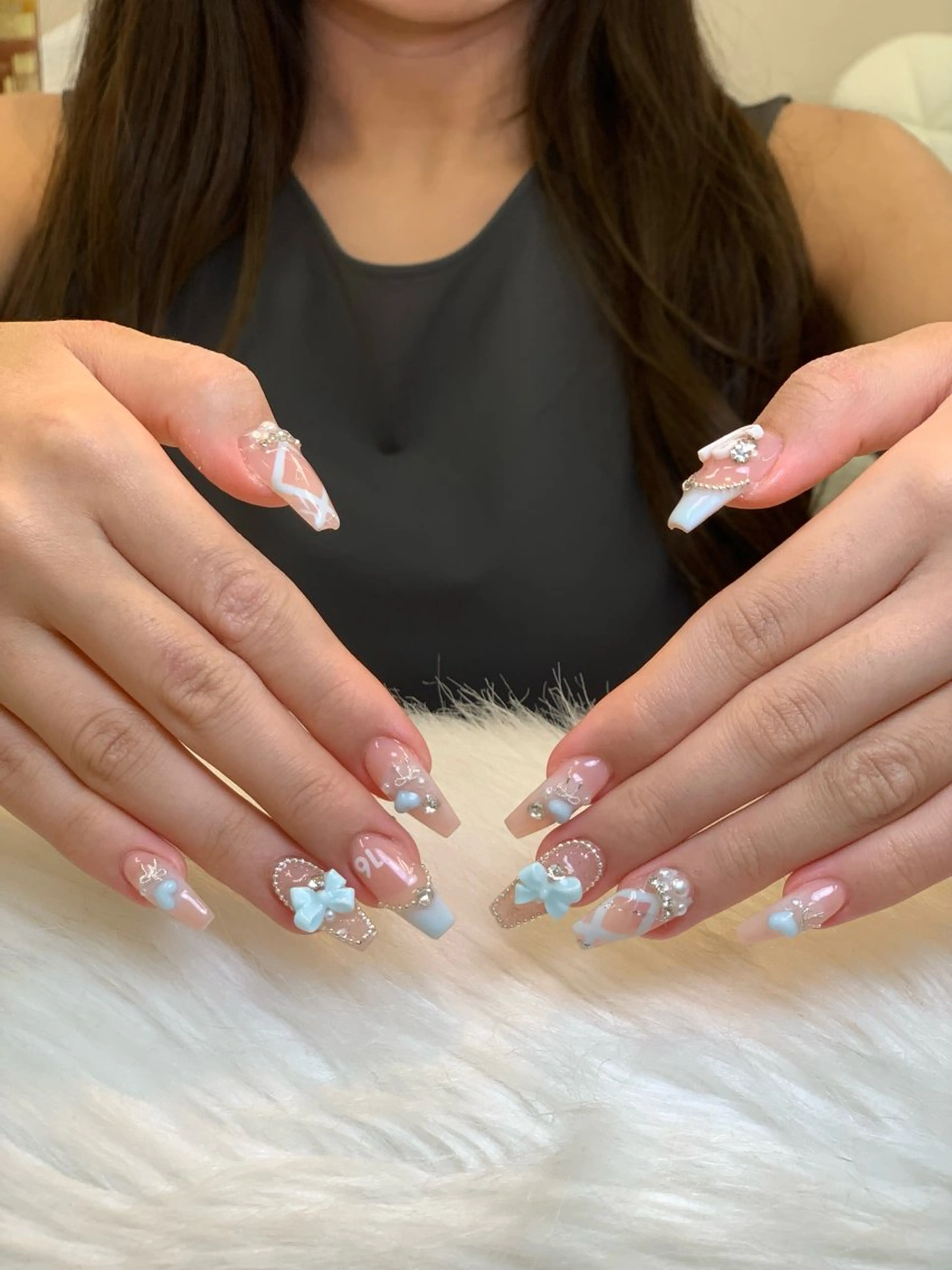 ネイル アートネイル 長さ出し ジェルネイル マグネットネイル ニュアンスネイル ハンドネイル Cloudy Chan Nailのネイルデザイン