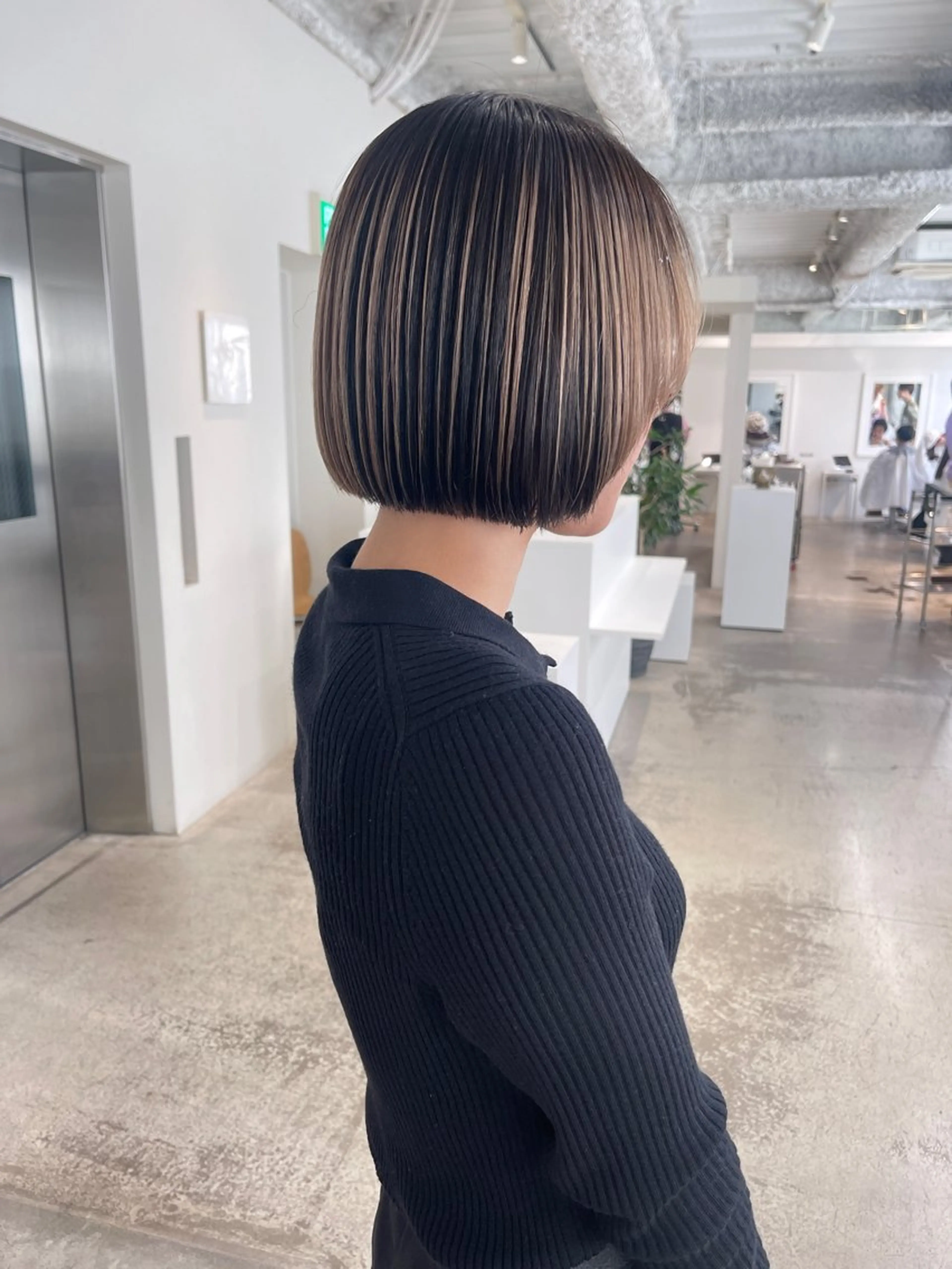 ショート カット パーマ oma　袮次金 鈴香のヘアスタイル