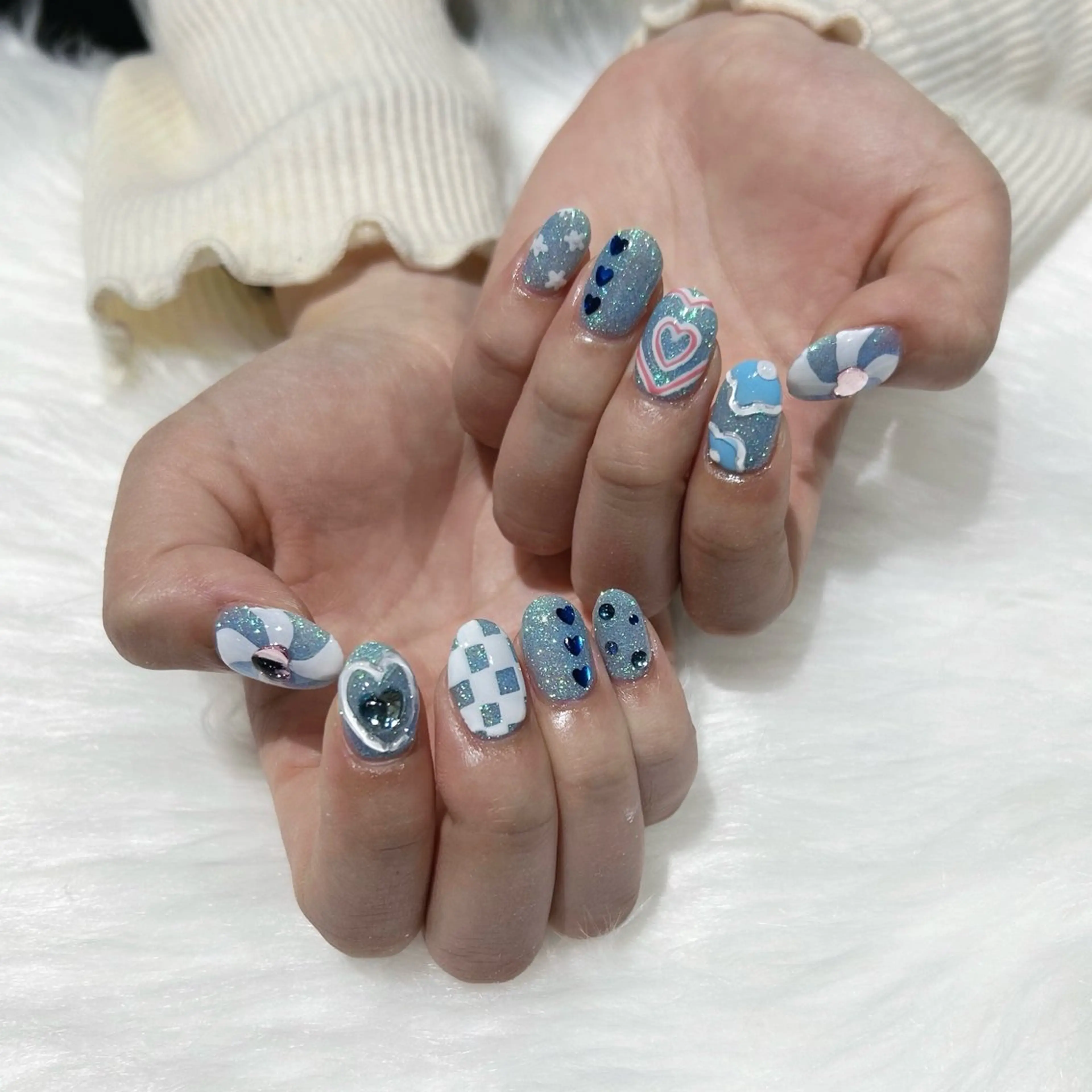 ネイル ブルー ハート キラキラネイル 韓国ネイル ハンドネイル Keli Nailのネイルデザイン