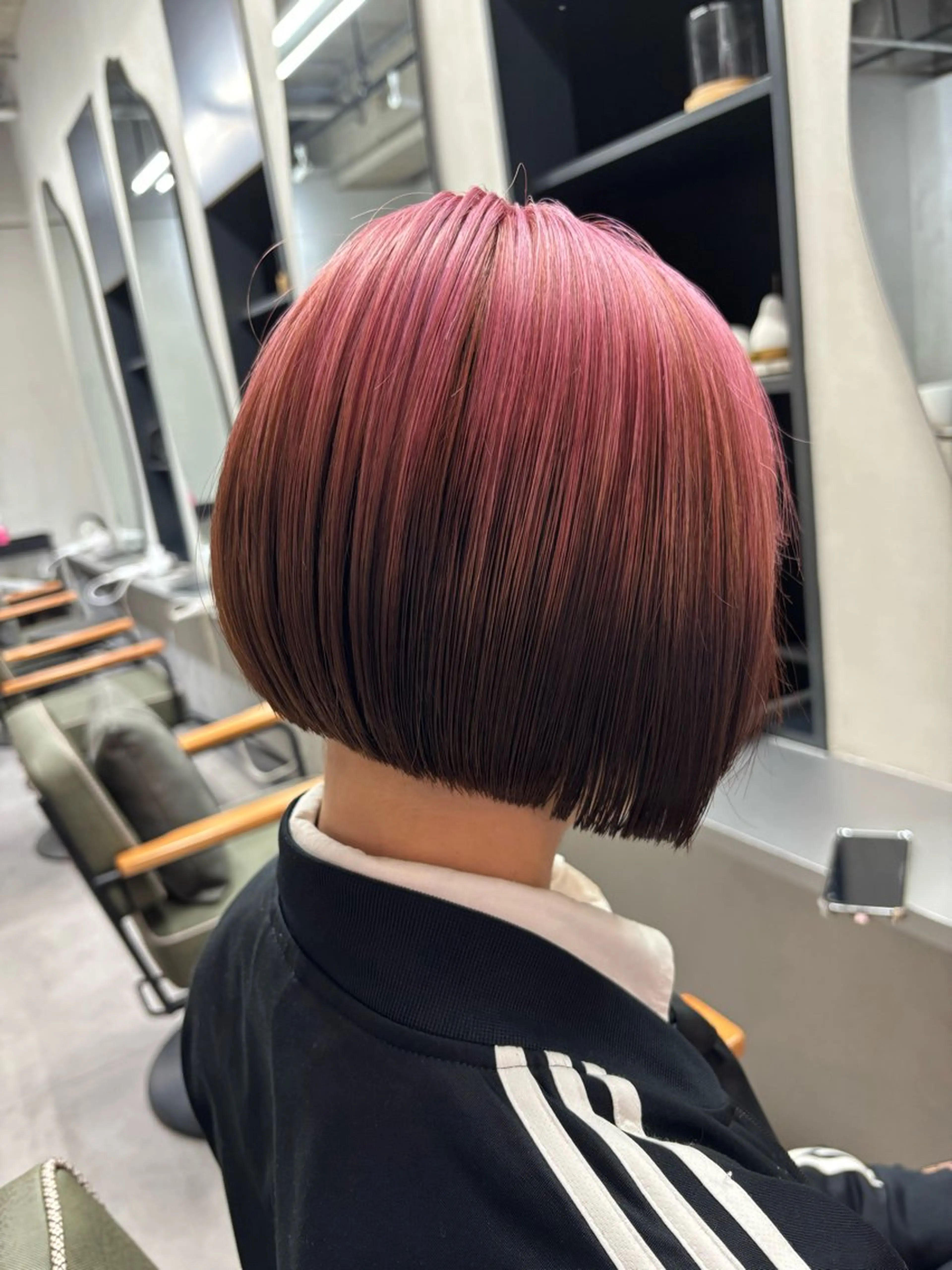 ショート ボブ ヘアカラー nico 麻生 やまざきれいのヘアスタイル
