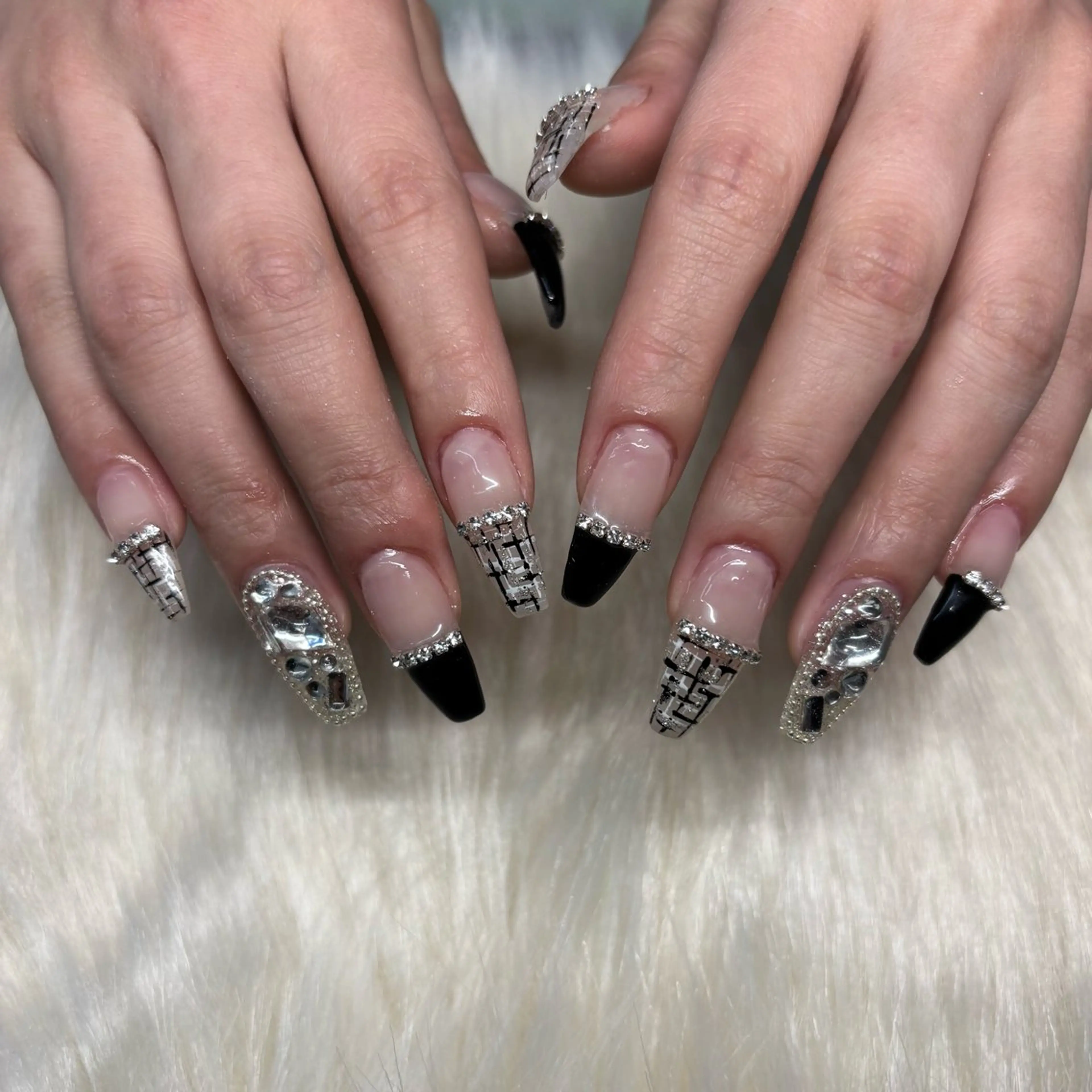 ネイル ツイードネイル ハンドネイル Bianca浦和🍀 suminaのネイルデザイン