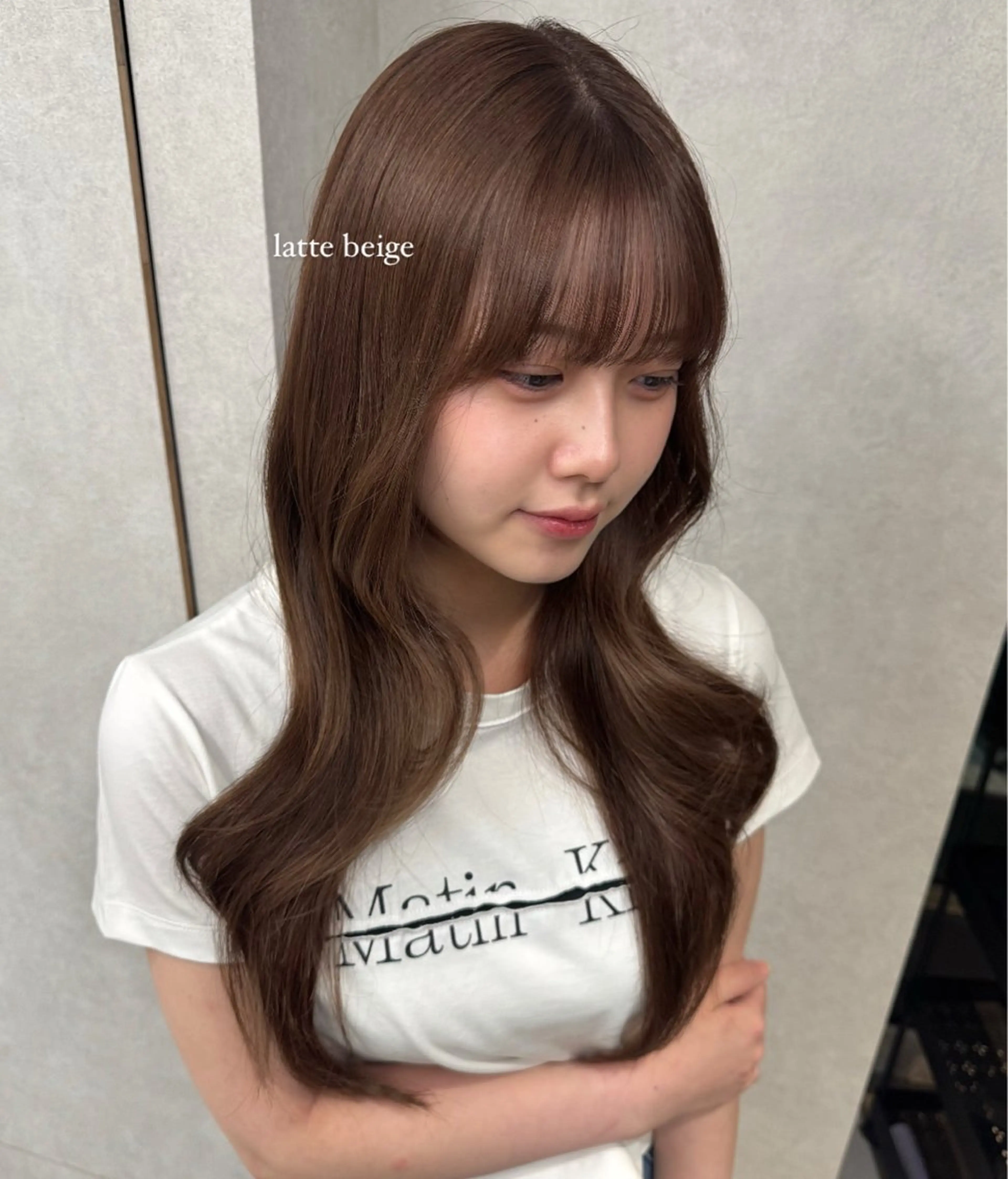 ロング ヘアカラー 🎀透明感カラー 𝐂𝐇𝐈𝐒𝐀のヘアスタイル
