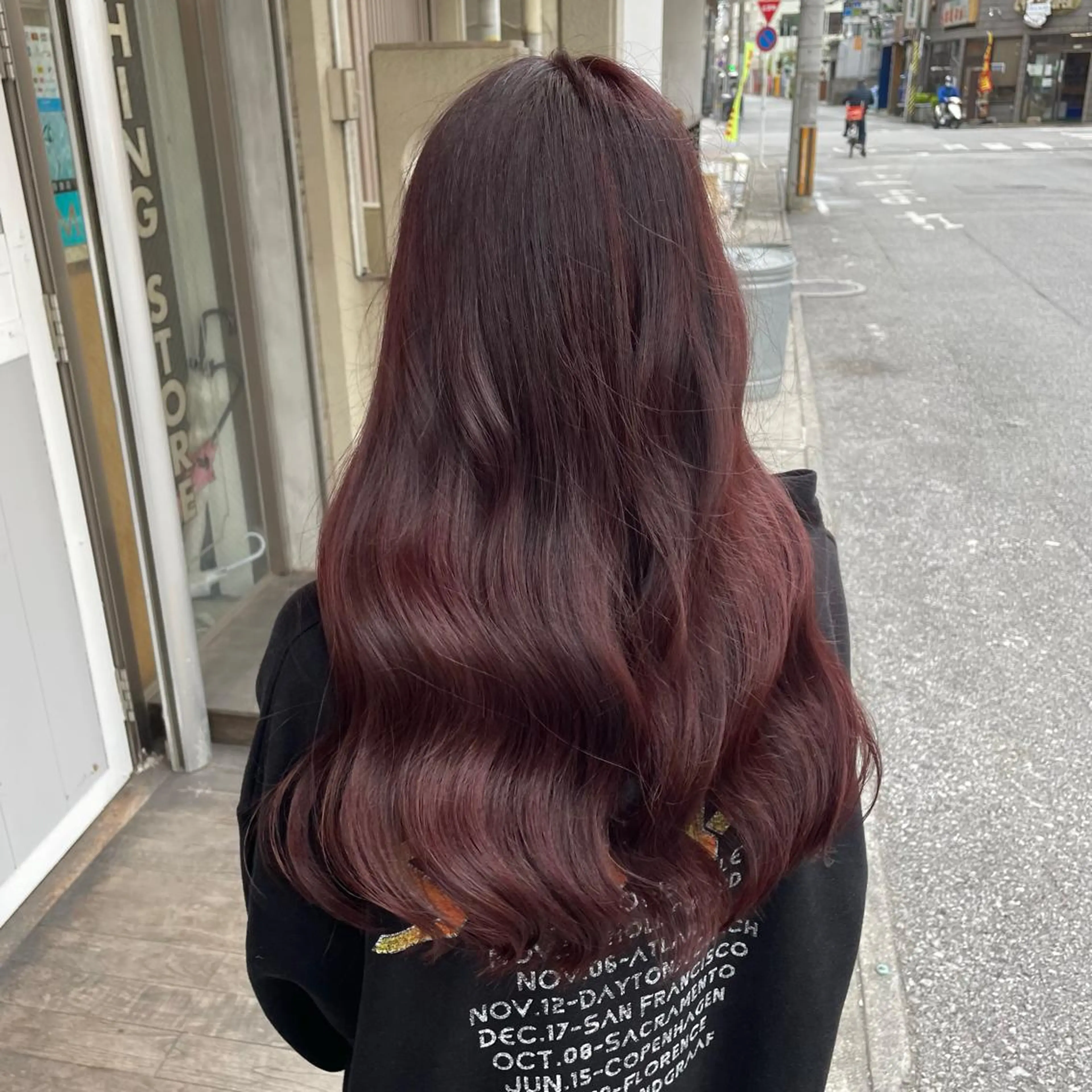 ロング カラー ヘアカラー miloc那覇 MIKUのヘアスタイル