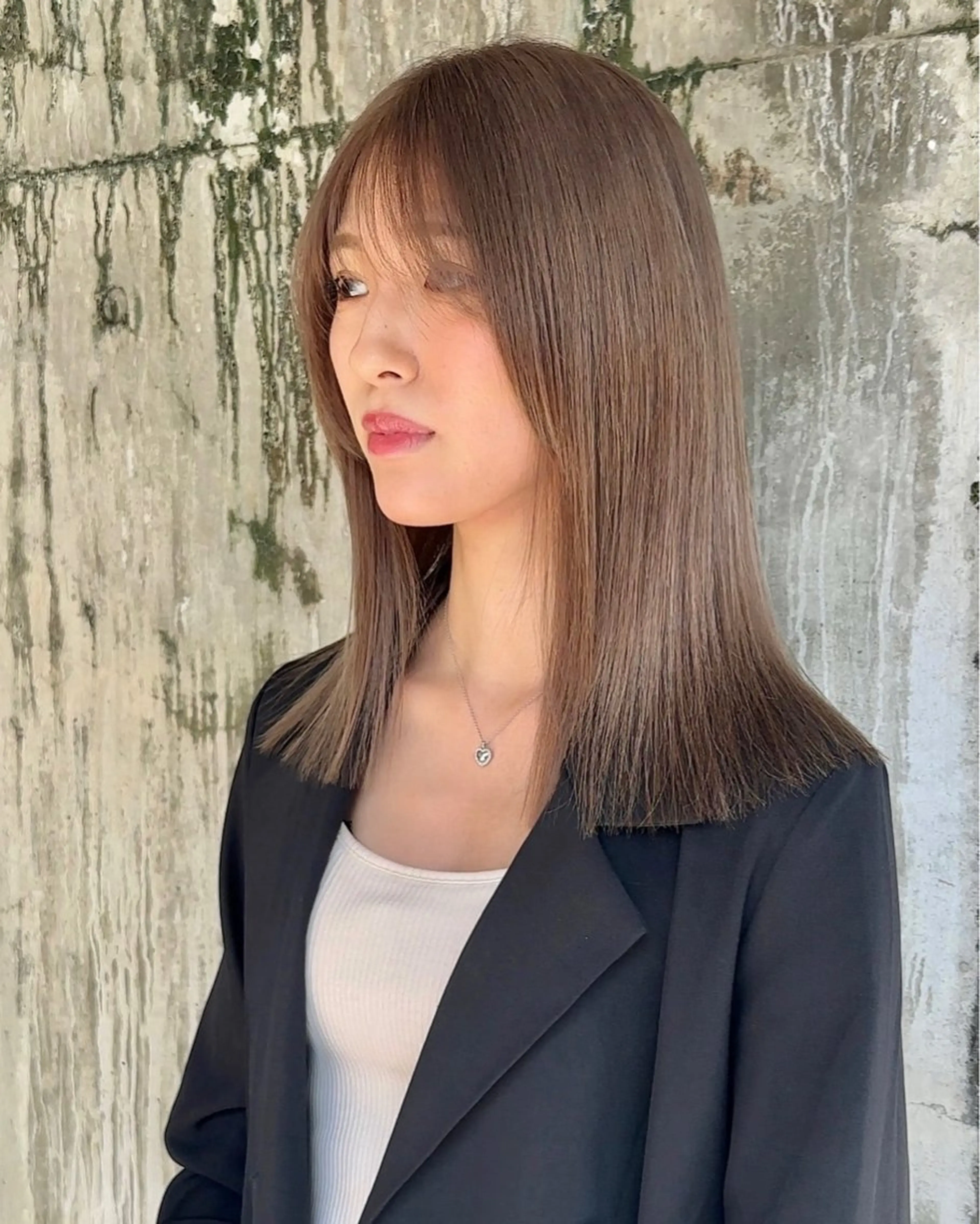 ミディアム カラー ベージュカラー ブリーチ 磯　亜由香 🌷ブリーチのヘアスタイル
