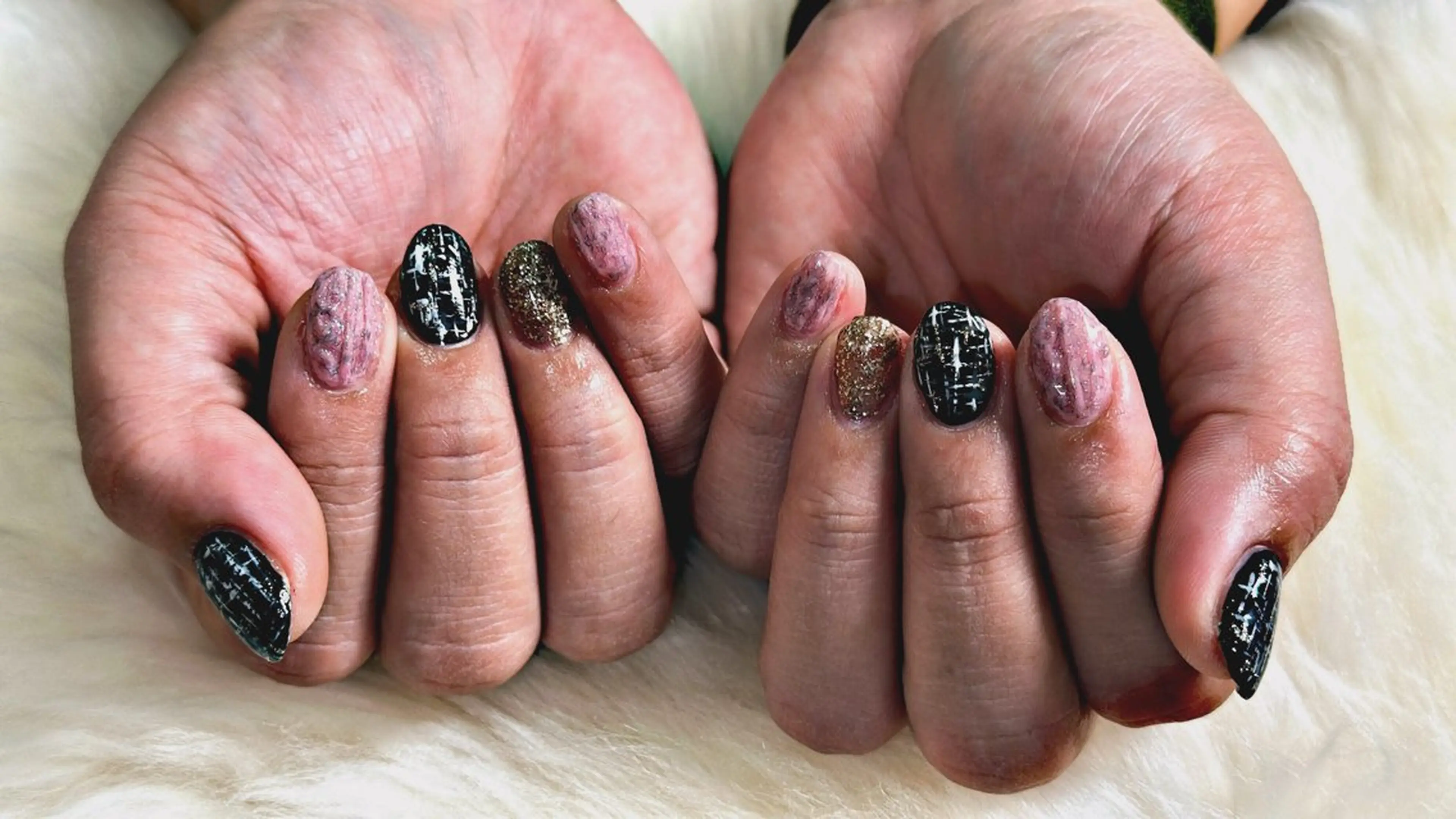 ネイル ツイードネイル Queenie nailのネイルデザイン