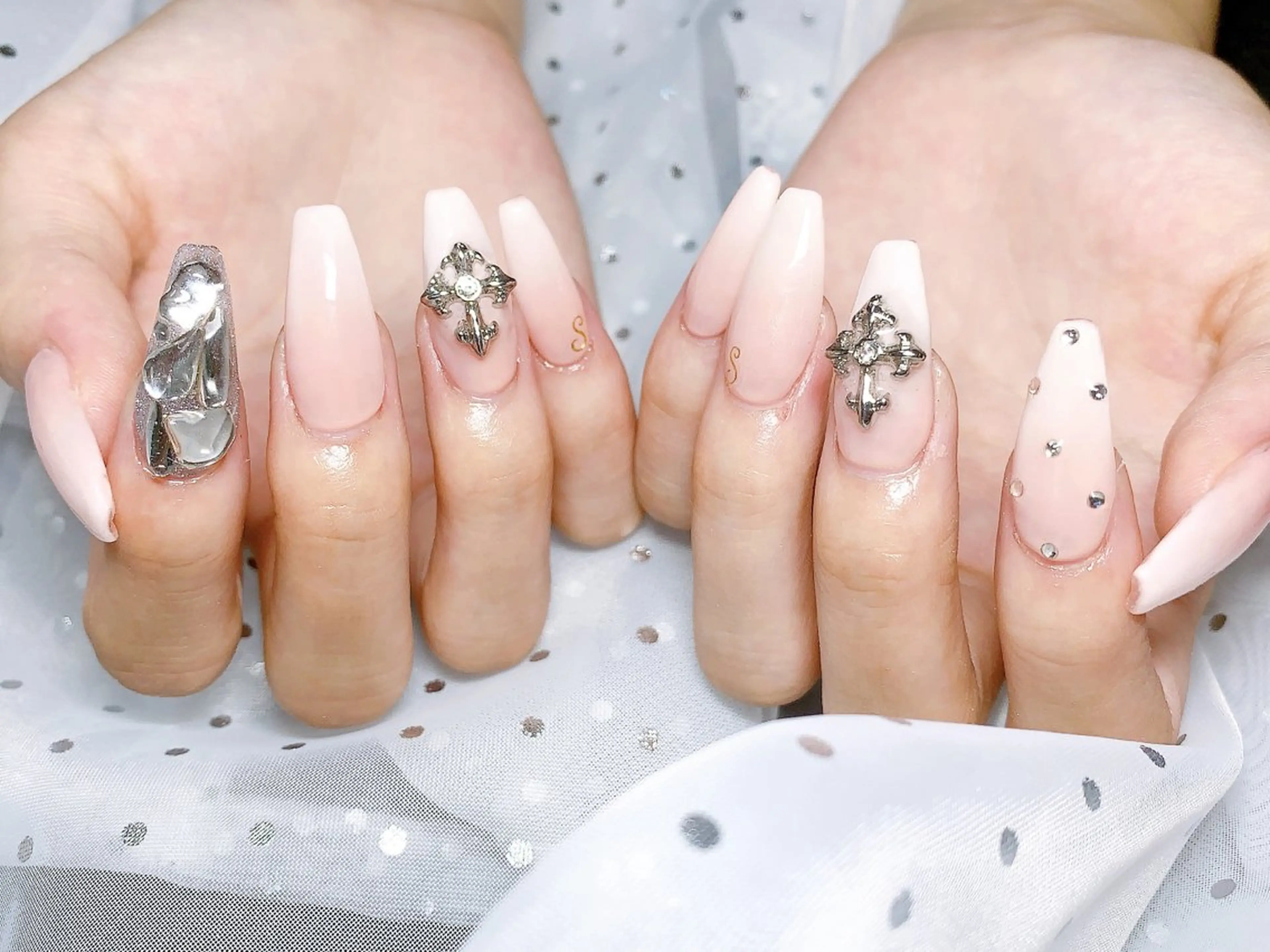 ネイル スカルプネイル ハンドネイル nail salon M'U【エムユー】のネイルデザイン