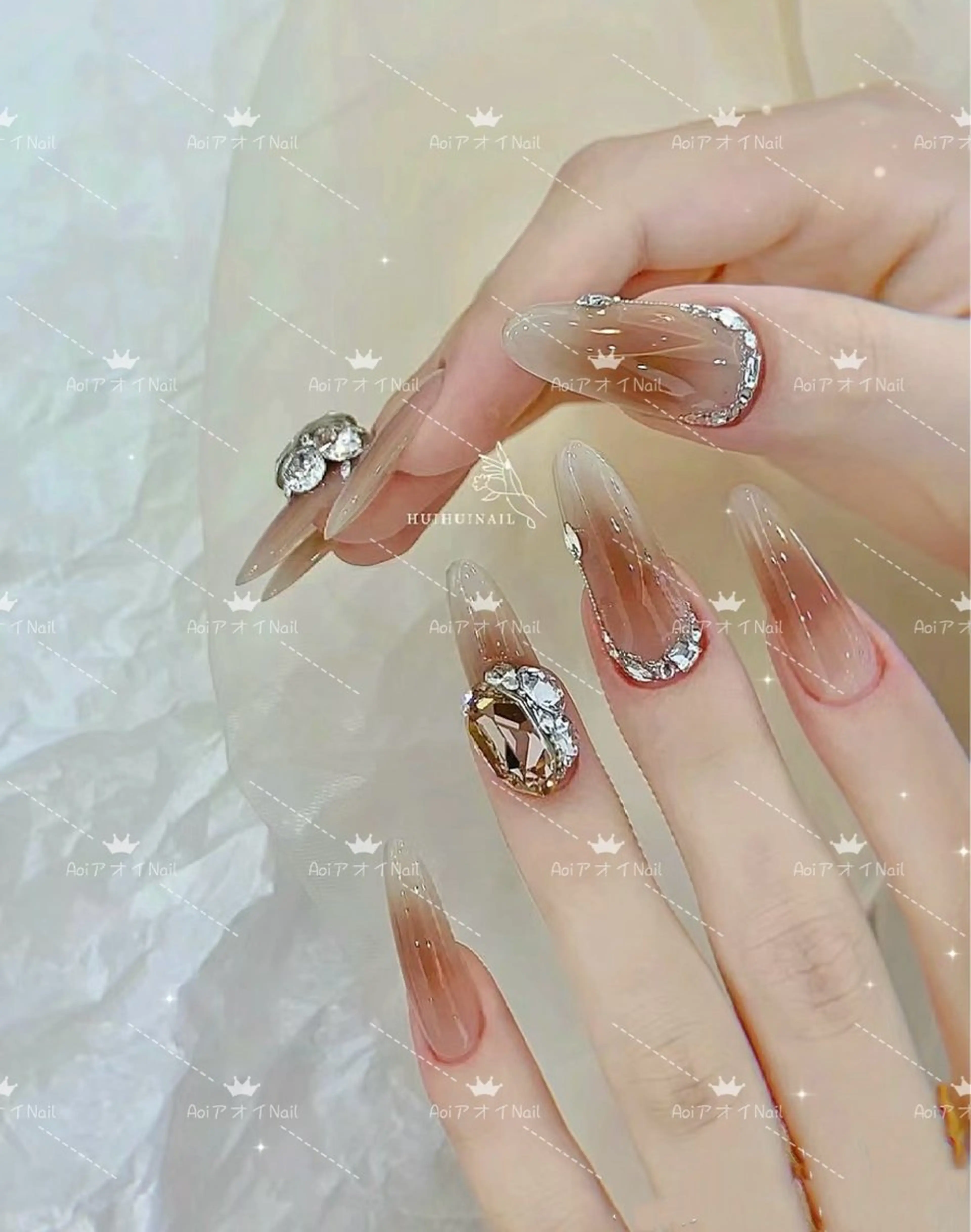 ネイル LEDアイラッシュ ∩_∩アオイのマツエク・マツパデザイン