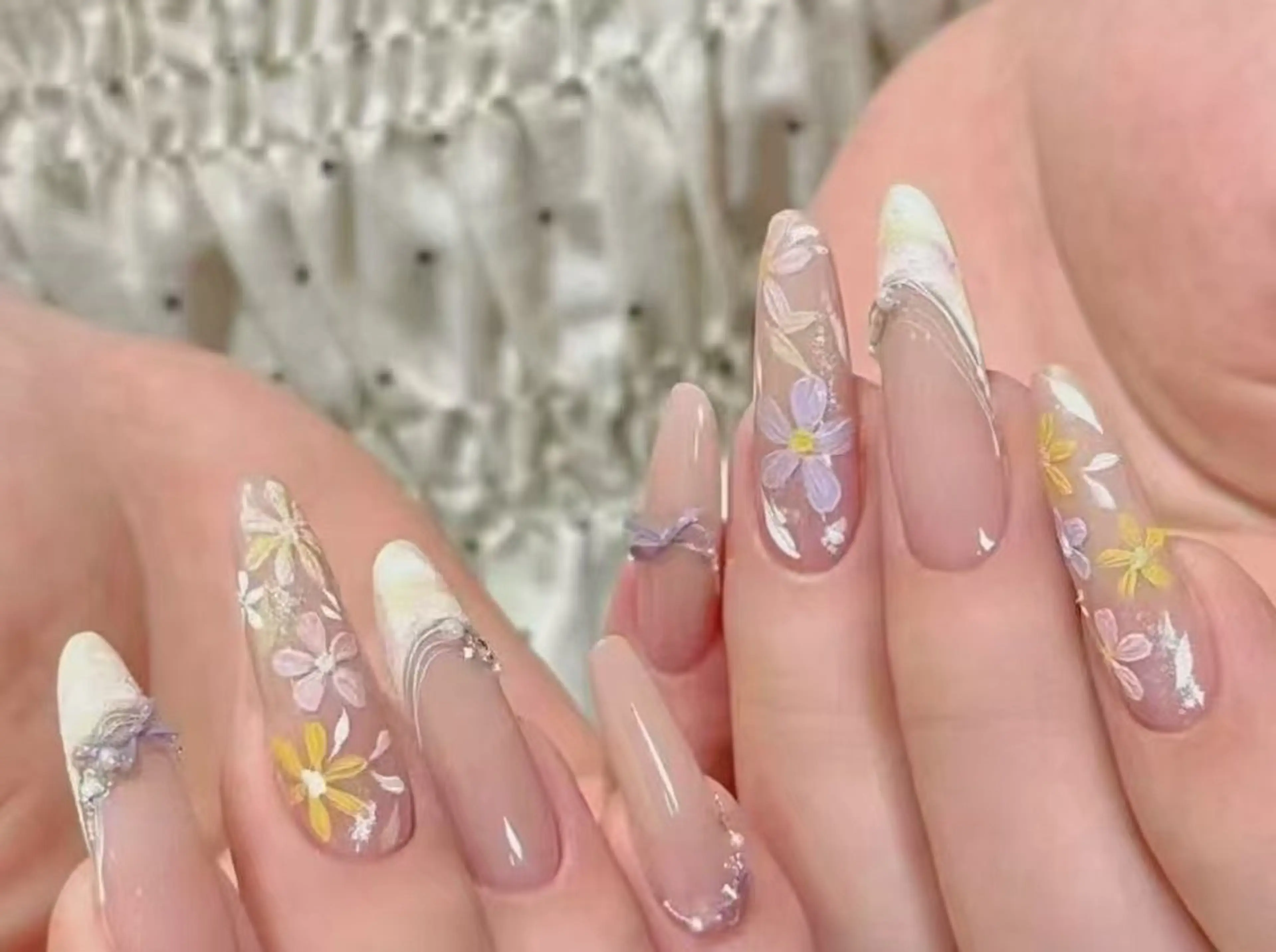 ネイル オーロラネイル フラワーネイル フットネイル フレンチネイル ジェルネイル ハンドネイル BabyYouMi nailのネイルデザイン