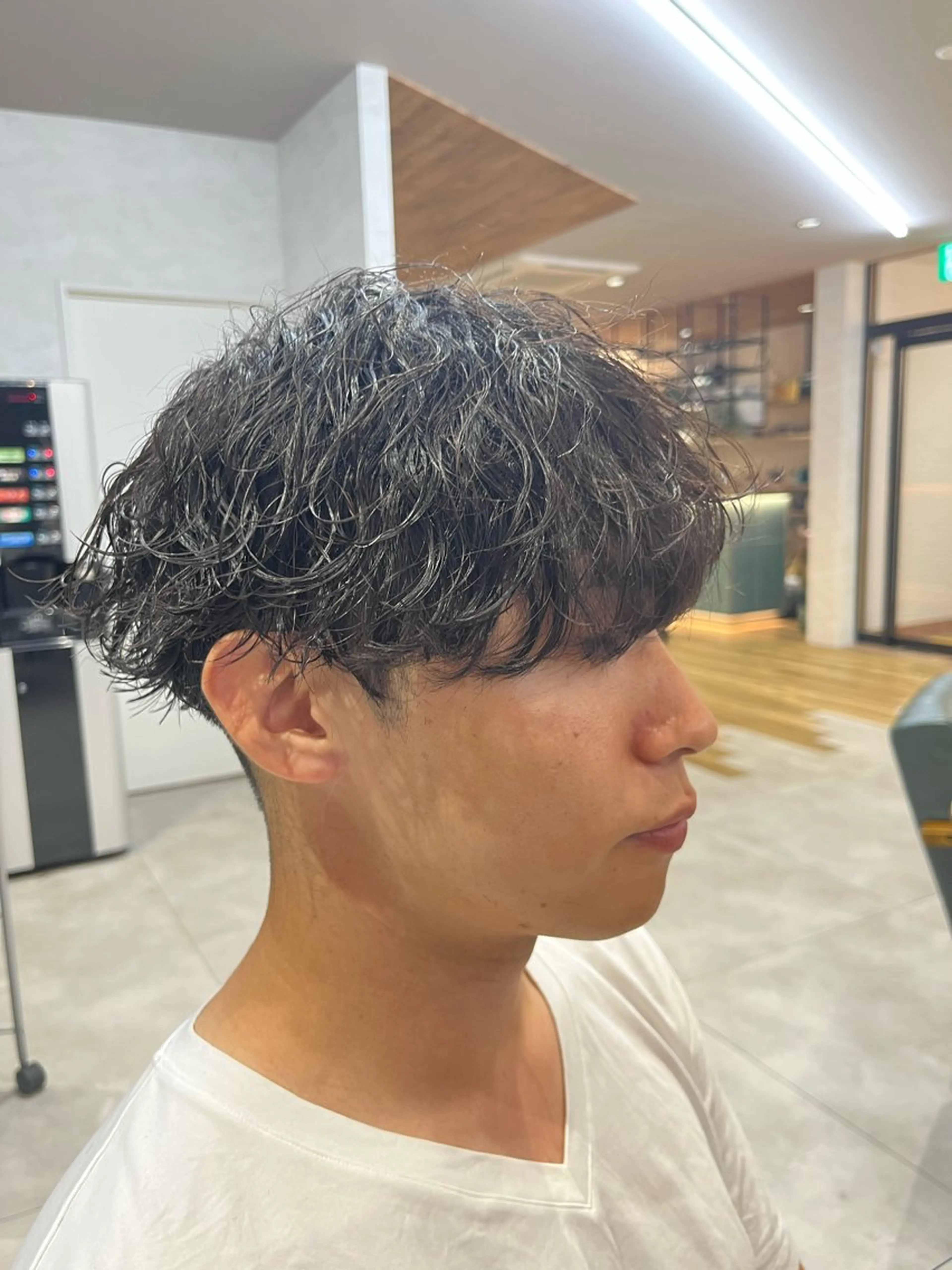 ショート パーマ 茅場 悠介のヘアスタイル