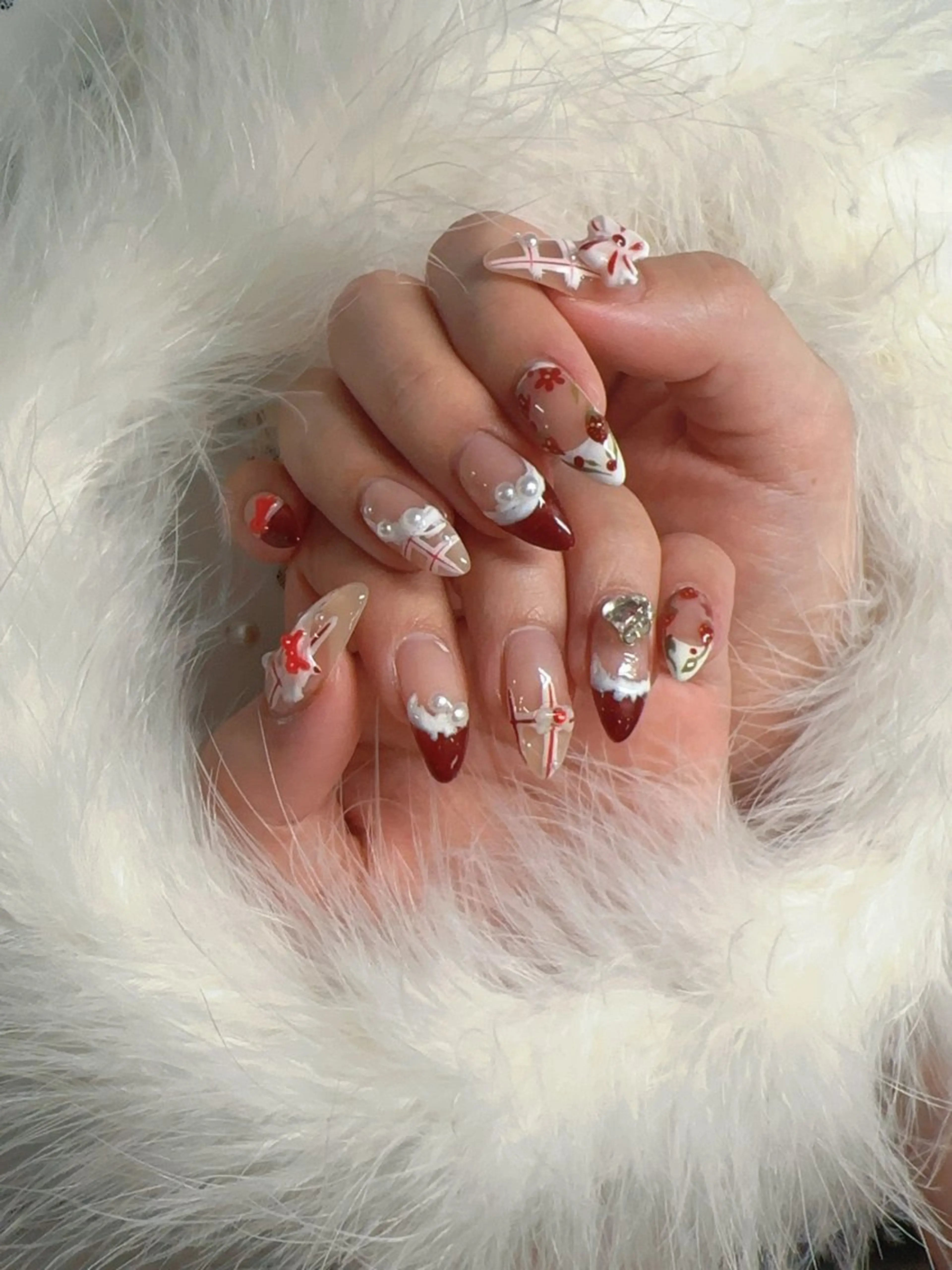 ロング ネイルサロンキューティプティ所属・アワ ネイル池袋のネイルデザイン