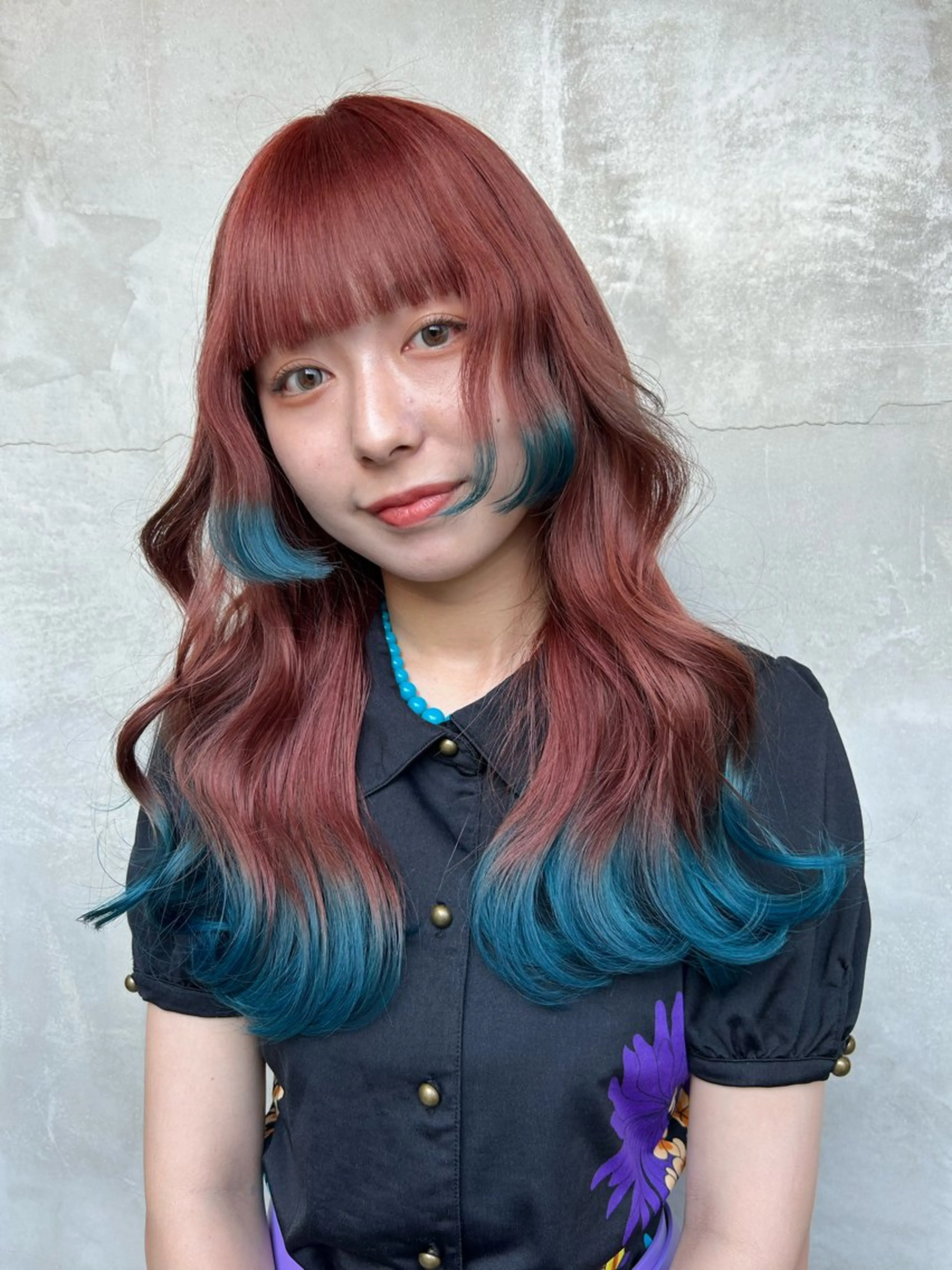 ロング カラー ヘアアレンジ ブルーカラー レッドカラー カット ヘアカラー トリートメント 🧸艶々韓国ヘア 🧁mizunaのヘアスタイル