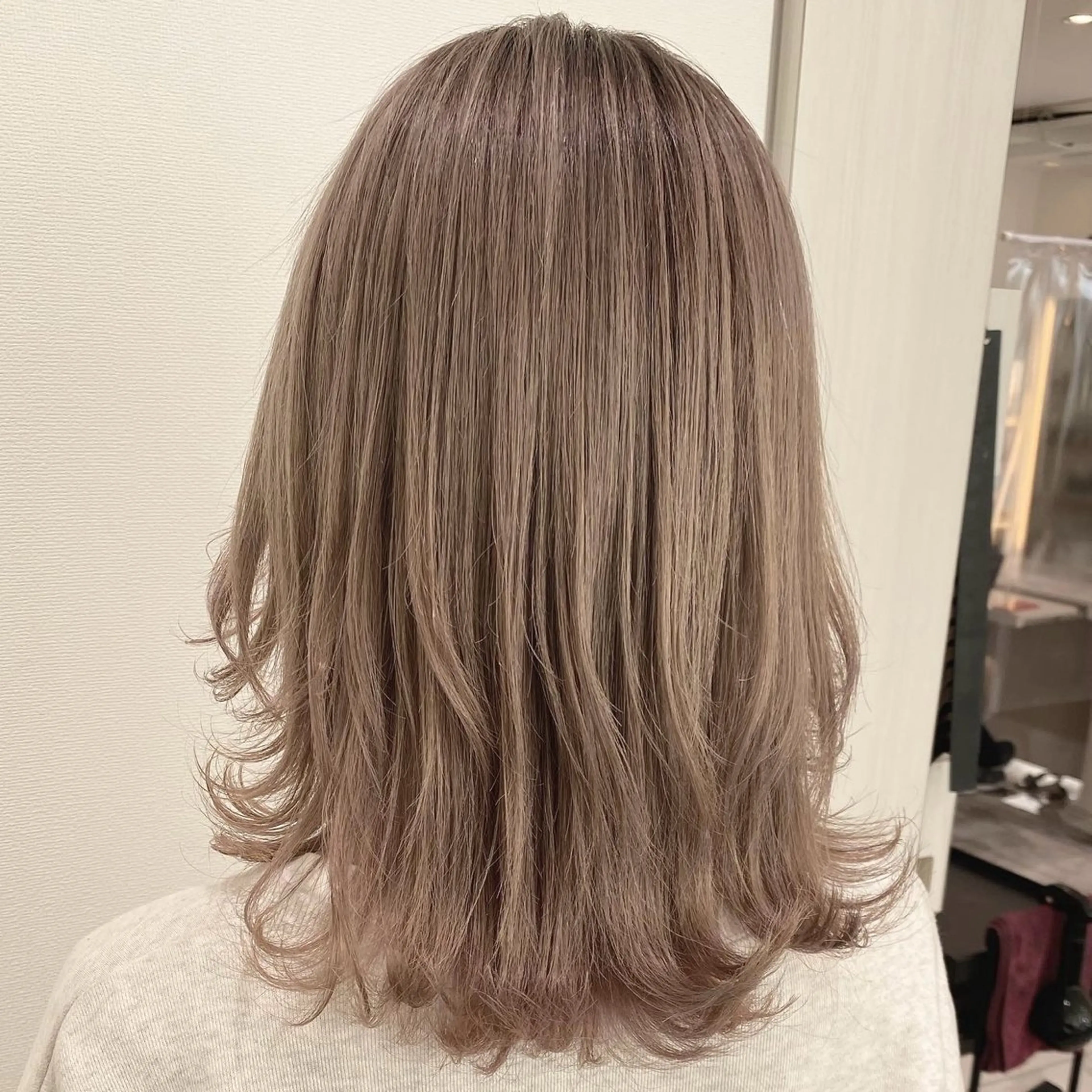 カラー 透明感カラー ヘアカラー 加藤 芽実のヘアスタイル