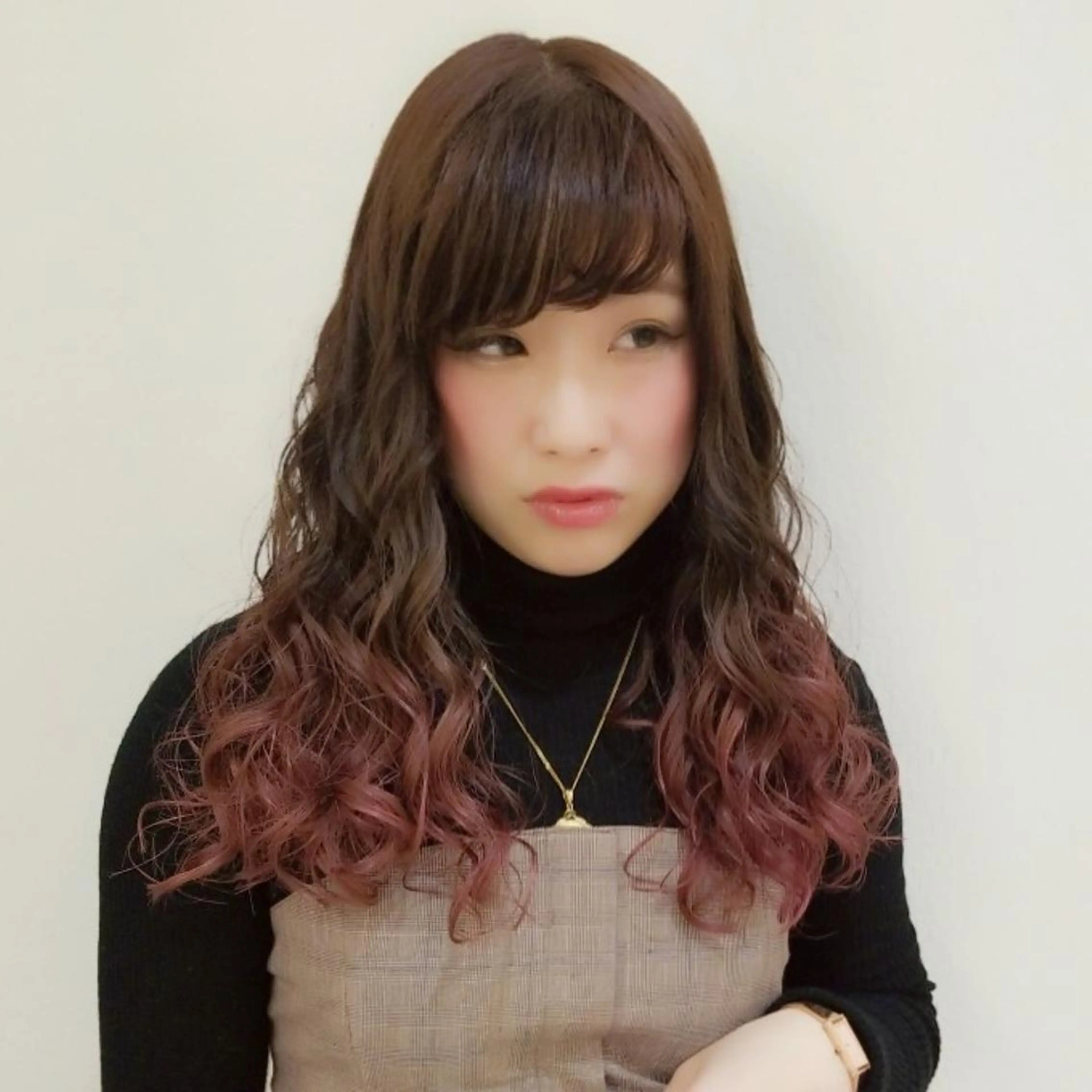 カラー ロング グラデーションカラー ピンクカラー カット ヘアカラー Le Lien カジのヘアスタイル