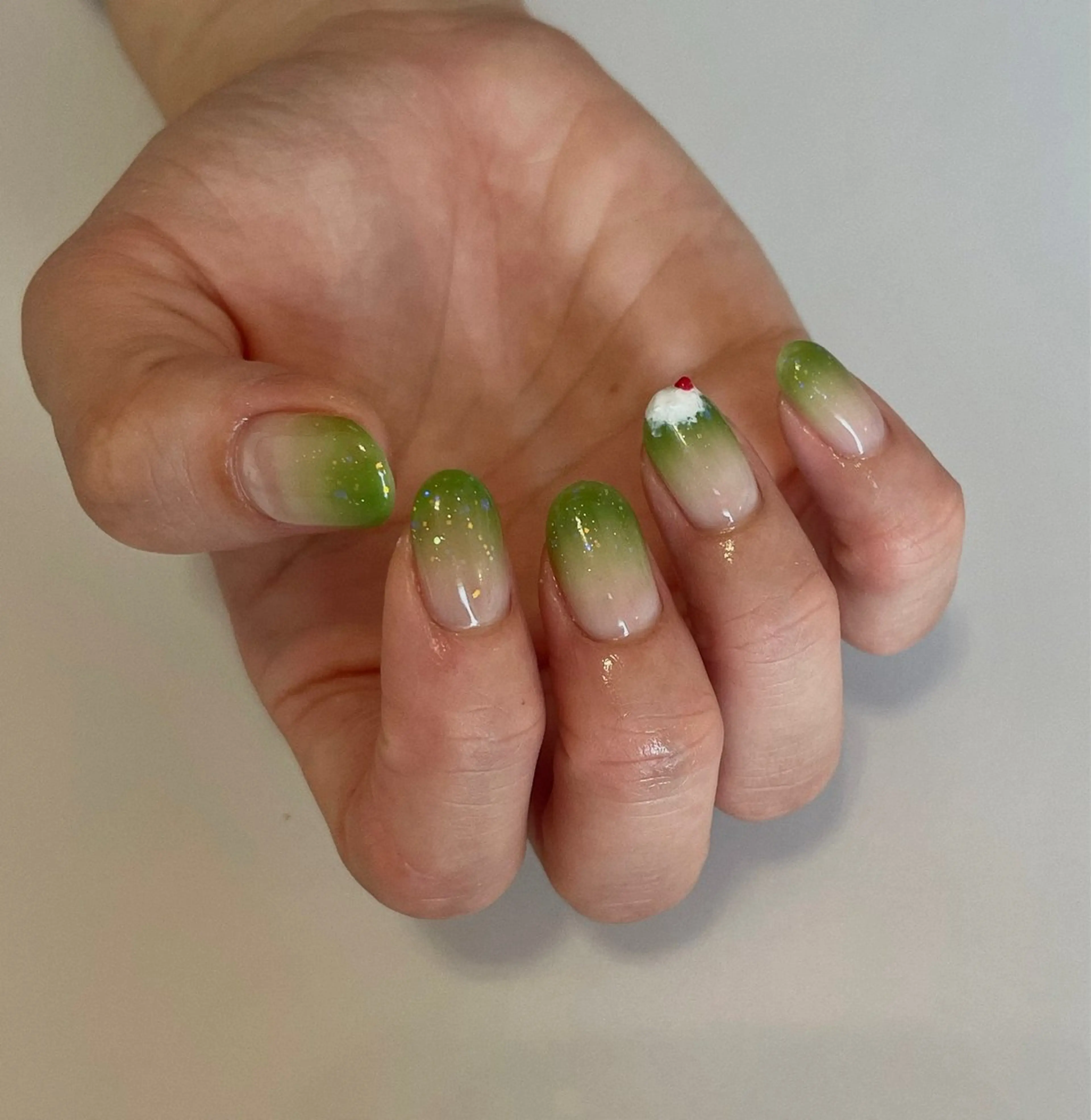 ネイル 夏ネイル ハンドネイル Nailsalon Olu所属・ネイリスト Nanaのネイルデザイン