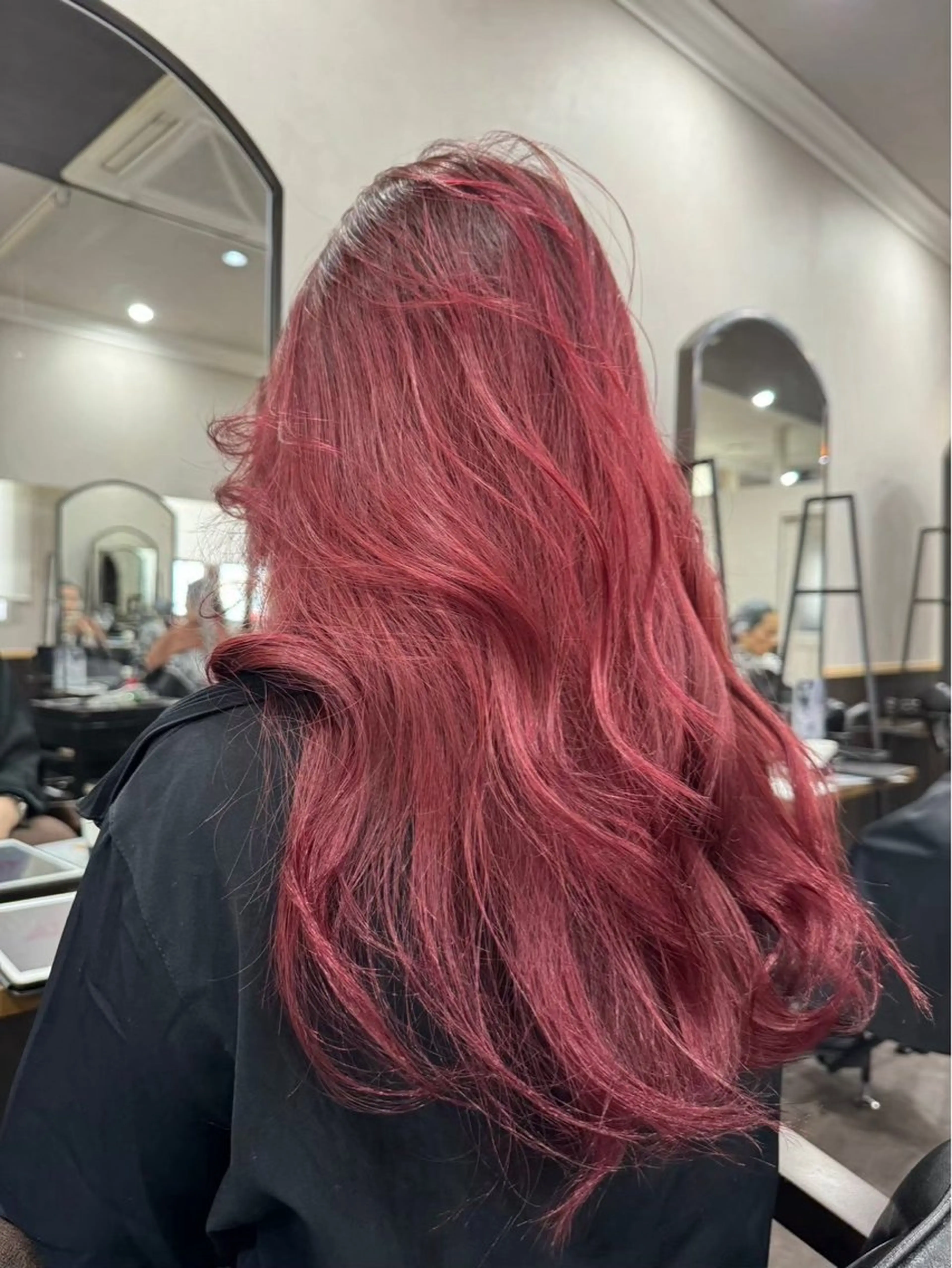 ロング カラー Afinar／ ユイカのヘアスタイル