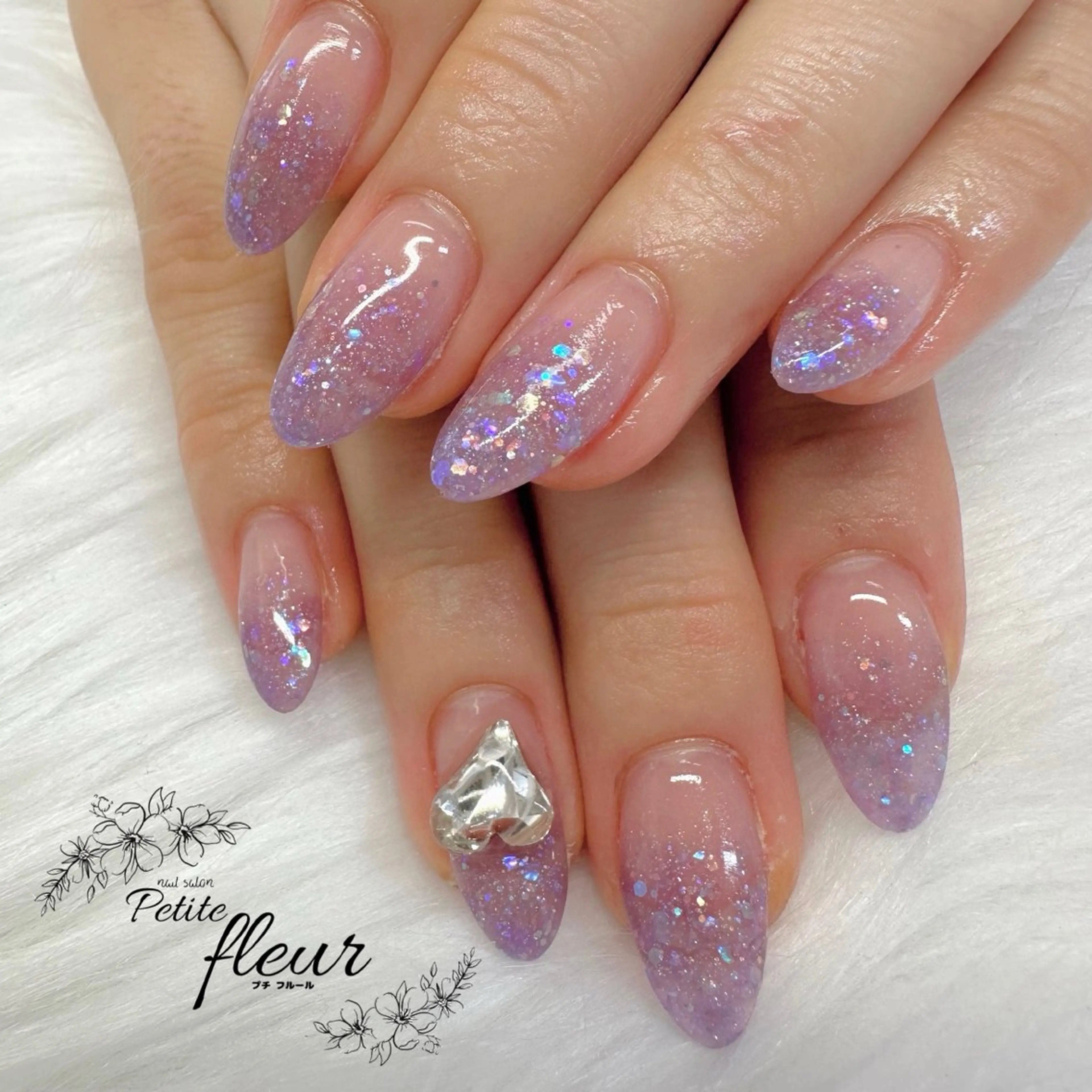 ネイル グラデーション ハート ラメ(グリッター) ラメグラデーション ハンドネイル ❁⃘*。Petite fleur❁⃘*りさのネイルデザイン