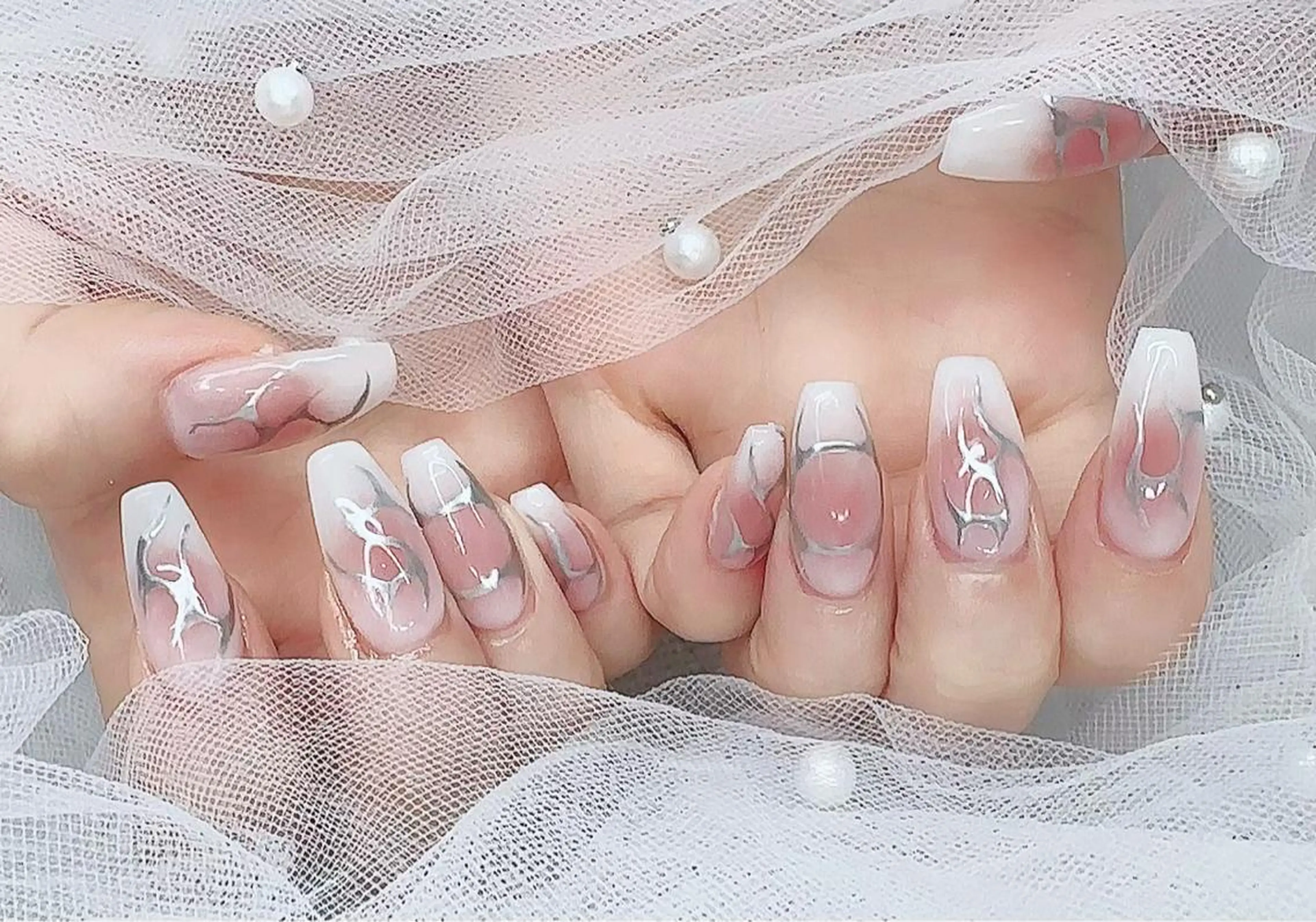 ネイル R nailsalon所属・R salonのネイルデザイン